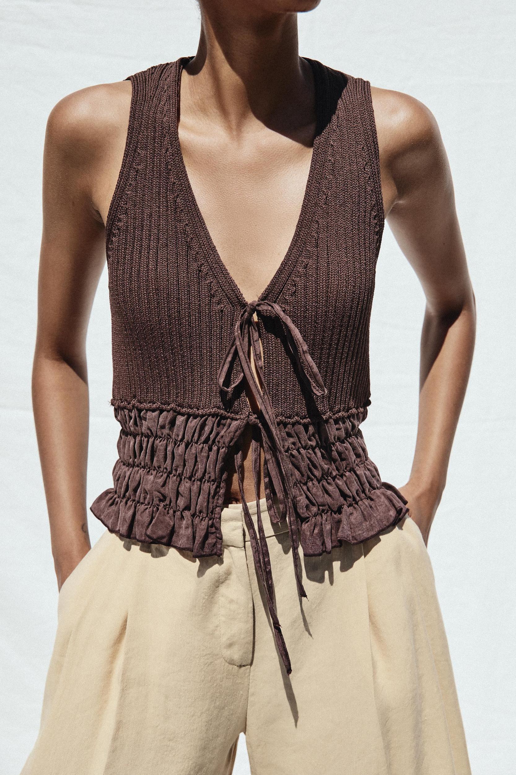 RUFFLED KNIT TOP Product Image