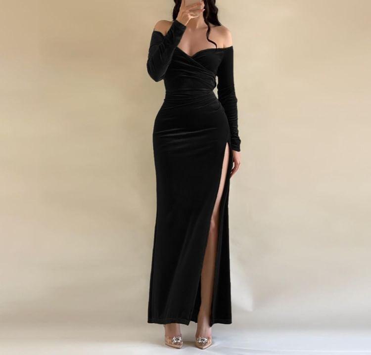 Long Sleeve Off-Shoulder Plain Velvet Slim-Fit Slit Maxi Bodycon Dress Product Image