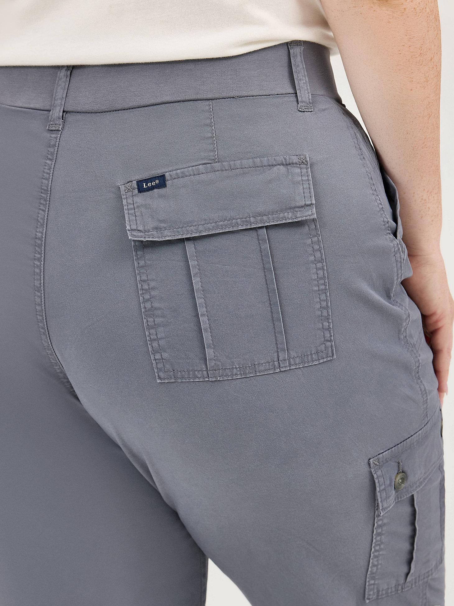 Women's Ultra Lux Comfort with Flex-To-Go Relaxed Fit Cargo Capri (Plus) | Women's Capris & Crops | Lee® Product Image
