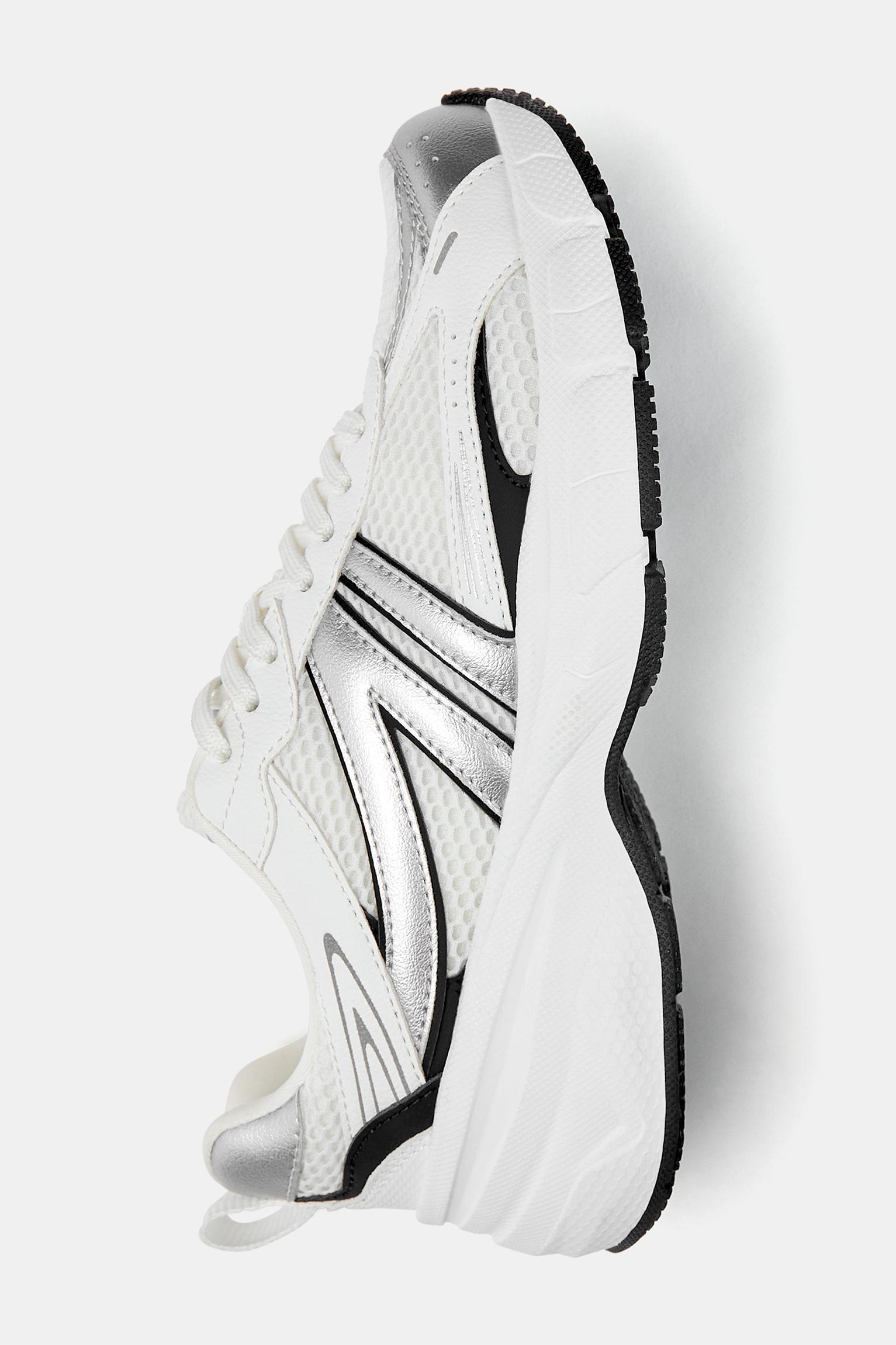 Multi-piece sneakers Product Image