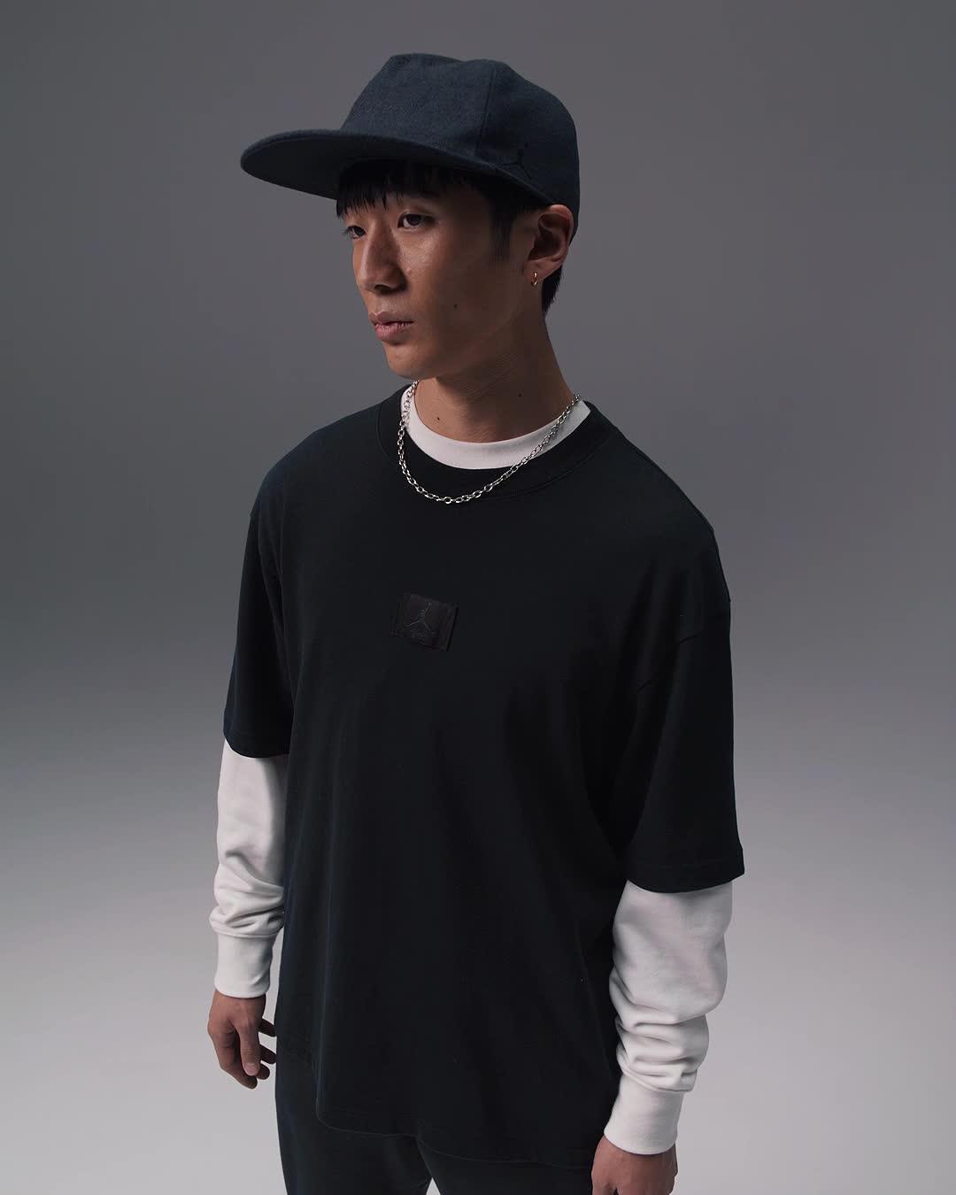 Jordan Mens Jordan Flight Essentials 85 Short Sleeve Crew - Mens Black/Black Product Image