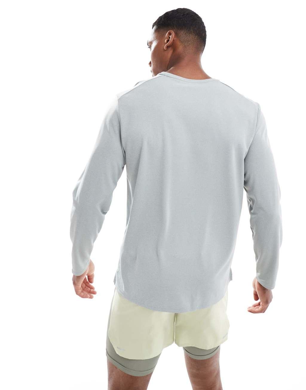 Nike Running Miler long sleeve T-shirt in gray Product Image