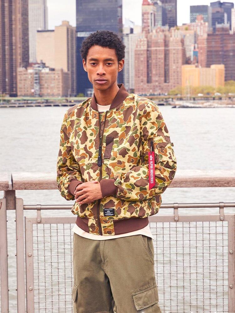 L-2B SKYMASTER GEN II BOMBER JACKET Male Product Image