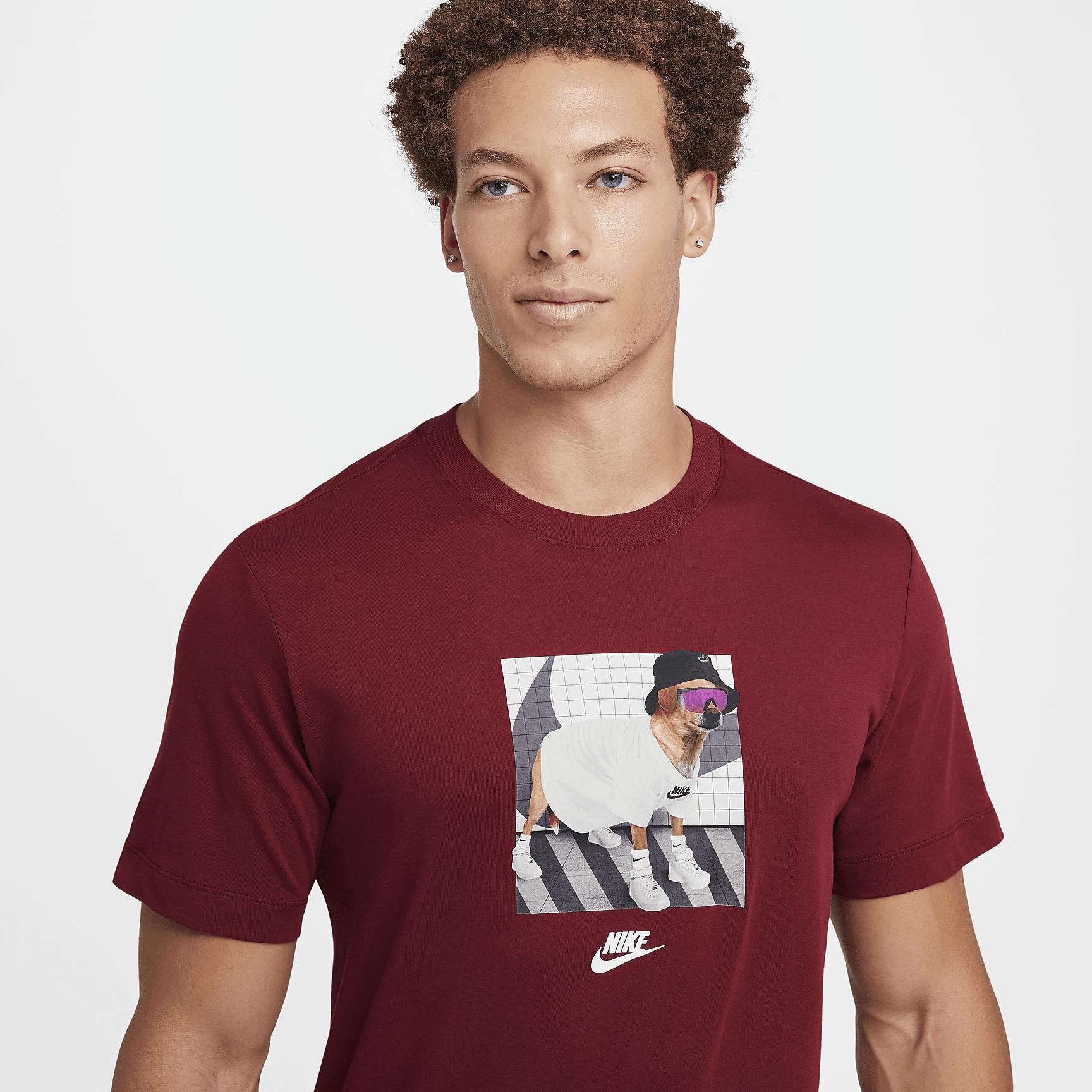Nike Sportswear T-Shirt Product Image