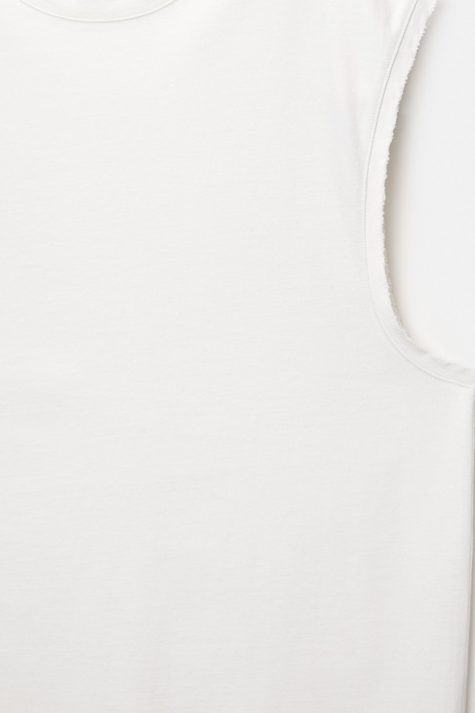 Washed sleeveless T-shirt Product Image