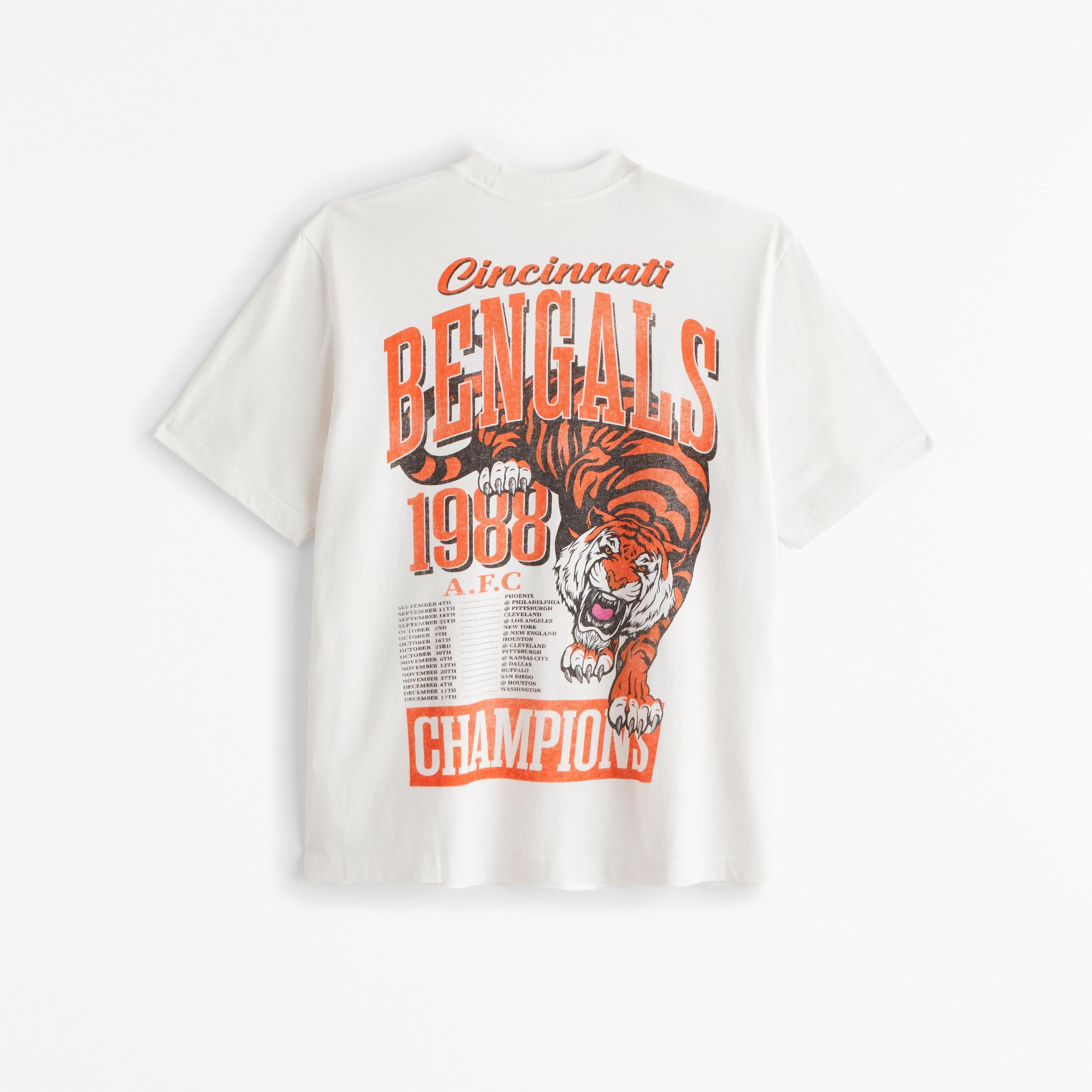 Cincinnati Bengals Vintage-Inspired Graphic Tee Product Image