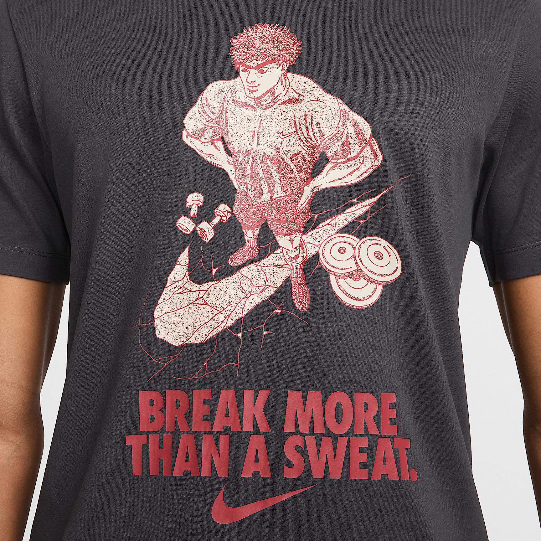 Nike Men's Dri-FIT Fitness T-Shirt Product Image