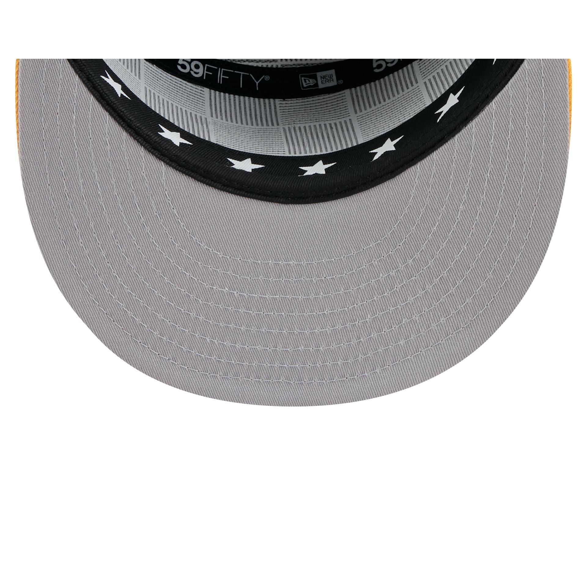 New York Mets Metallic Gold Logo 59FIFTY Fitted Hat Male Product Image