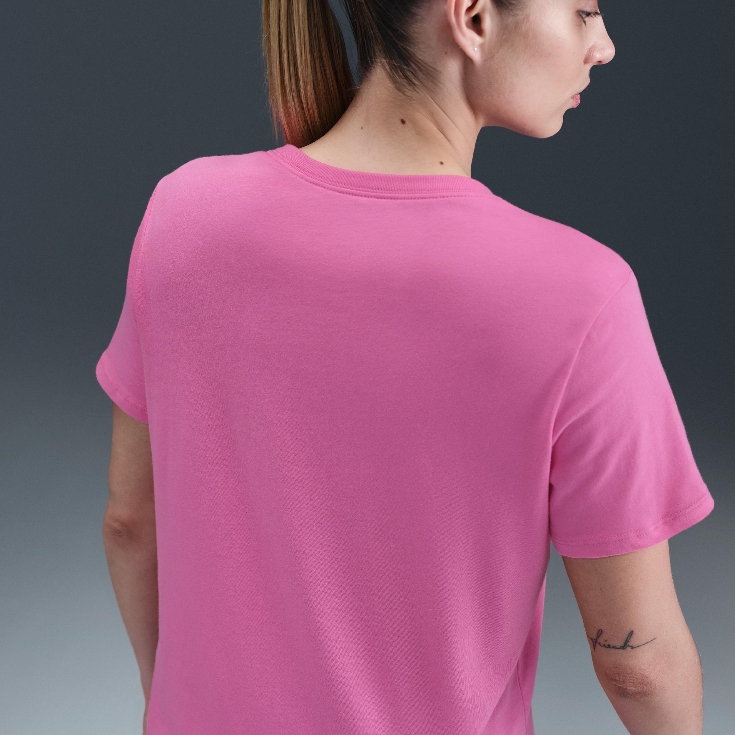 Nike Sportswear Club Essentials Women's T-Shirt Product Image