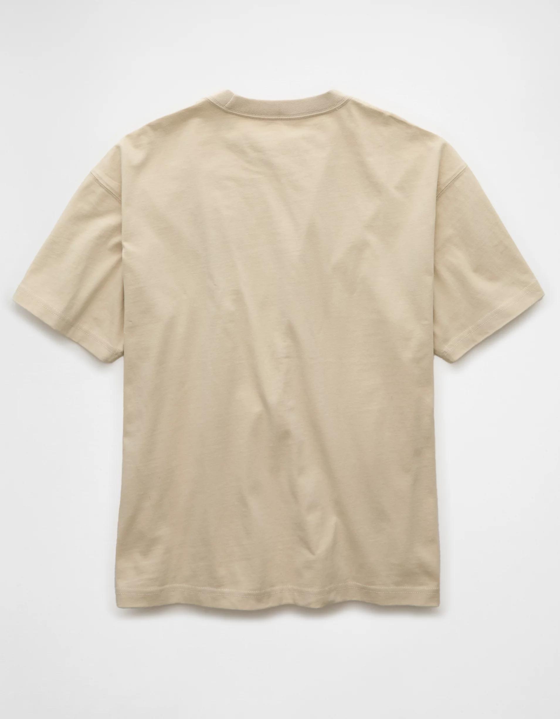 AE Boxy Graphic T-Shirt Product Image