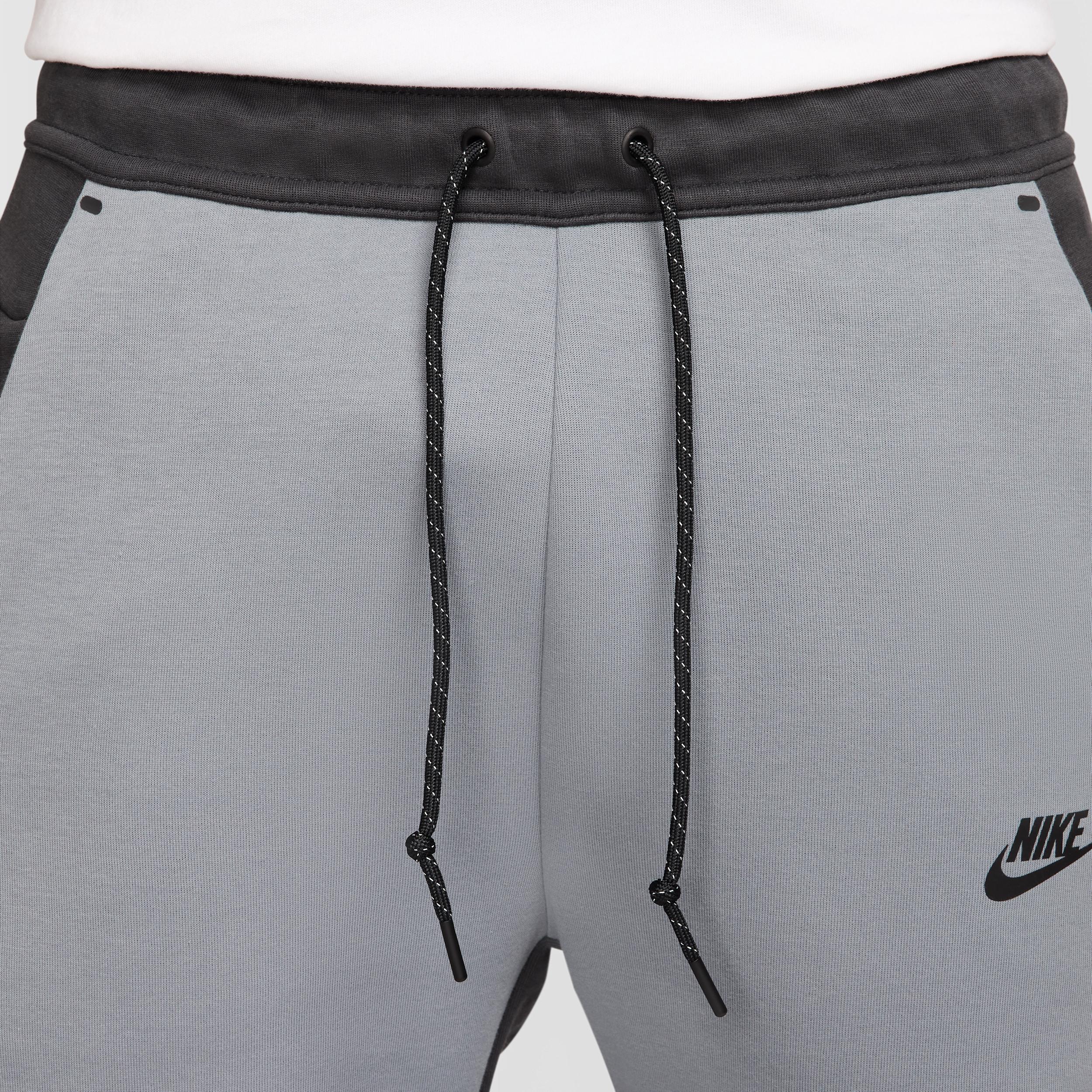 Nike Men's Tech Fleece Jogger Pants Product Image