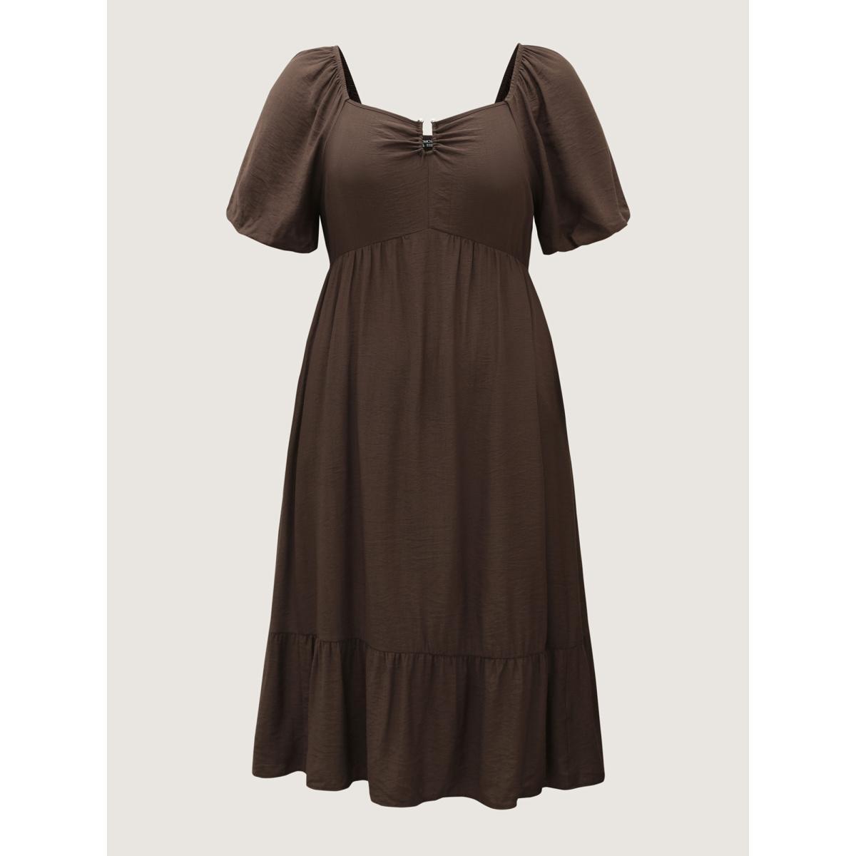 Plus Size Sweetheart U-Buckle Pockets Tiered Midi Dress DarkBrown Women Heart neckline Short sleeve Curvy BloomChic 12/L Product Image