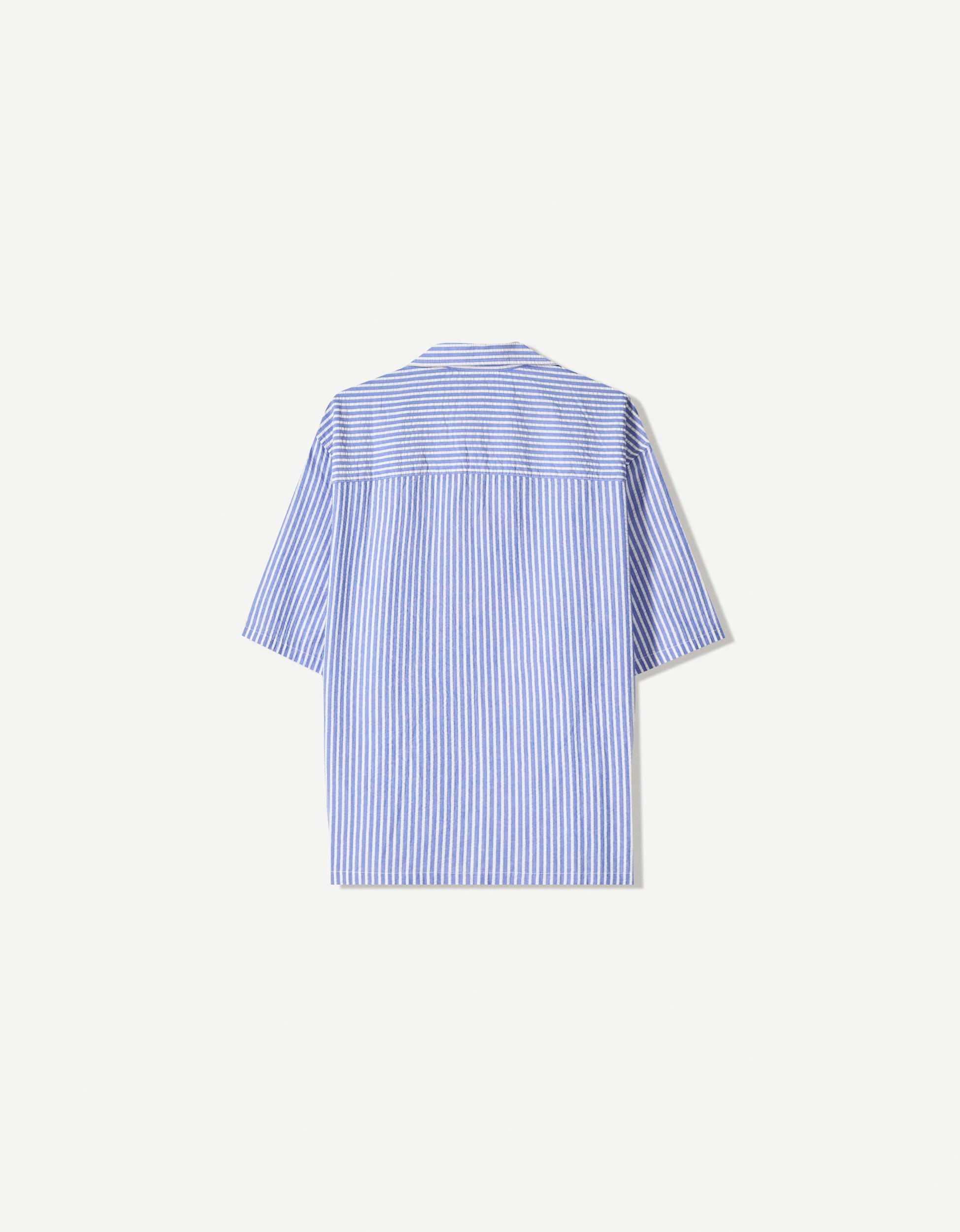 Textured striped boxy-fit short sleeve shirt Product Image