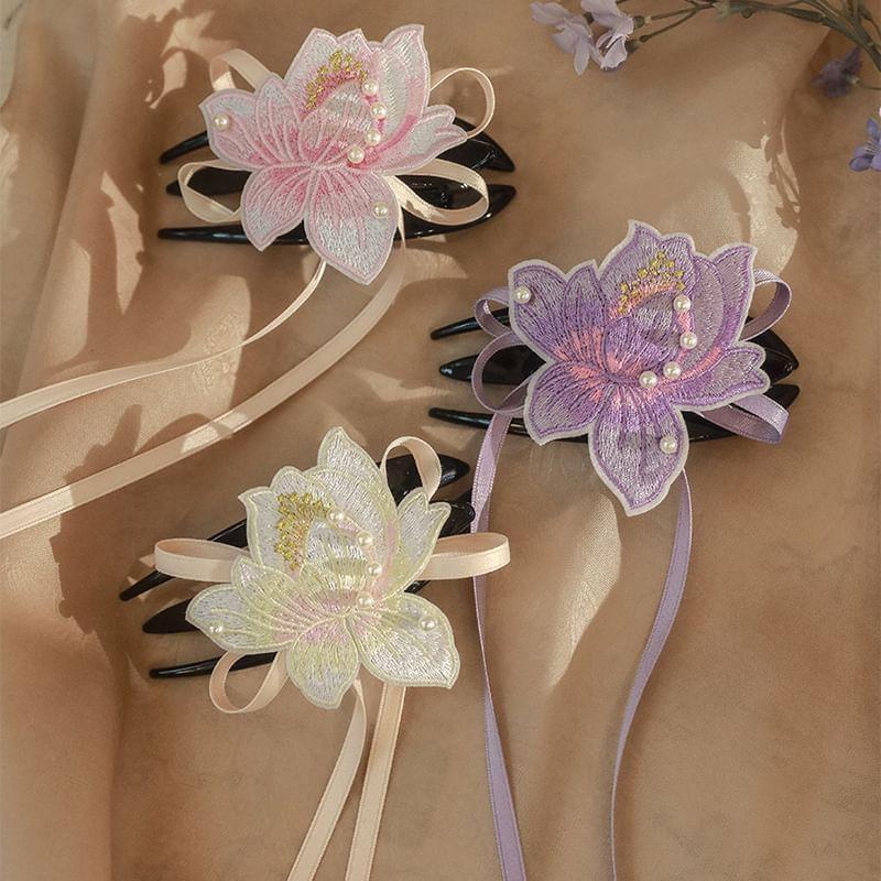 Floral Faux Pearl Fabric Ribbon Hair Clip Product Image