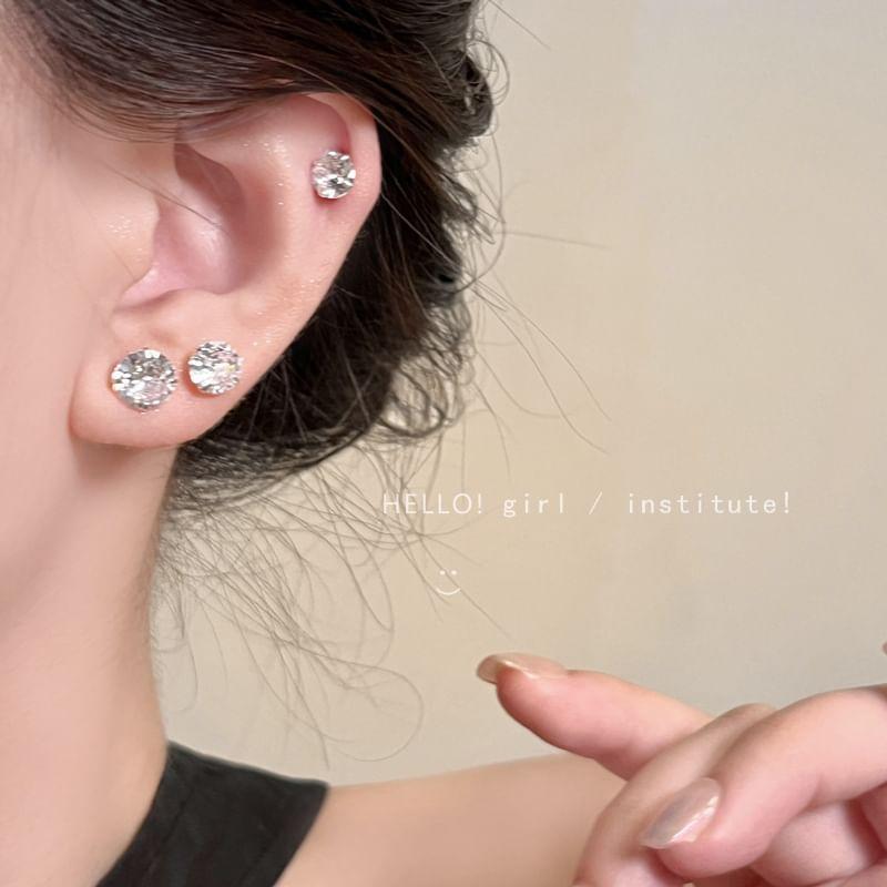 CZ Stud Earring Product Image