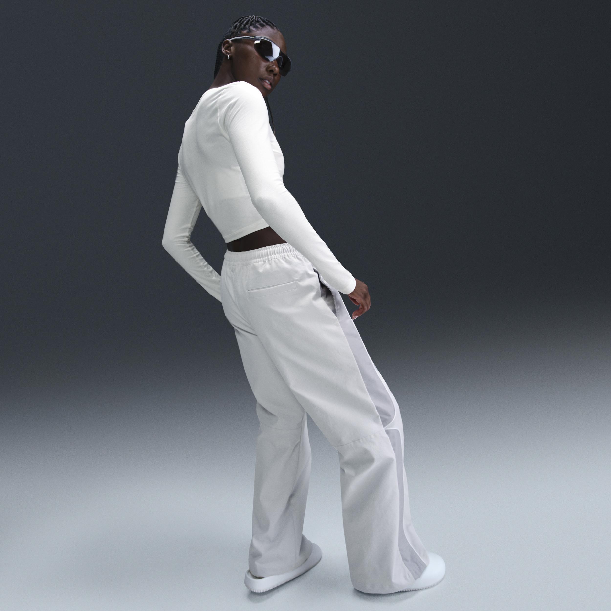 Nike Sportswear Women's Woven Pants Product Image