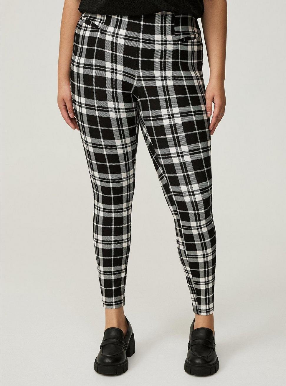 Skinny Studio Ponte Pant Product Image