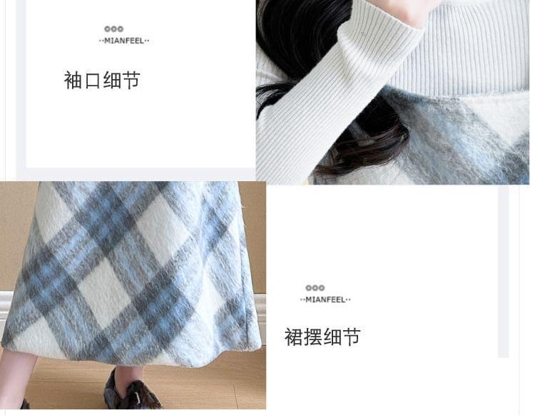 Maternity Long-Sleeve Mock Neck Plain T-Shirt / Square Neck Plaid Midi Dungaree Dress Product Image