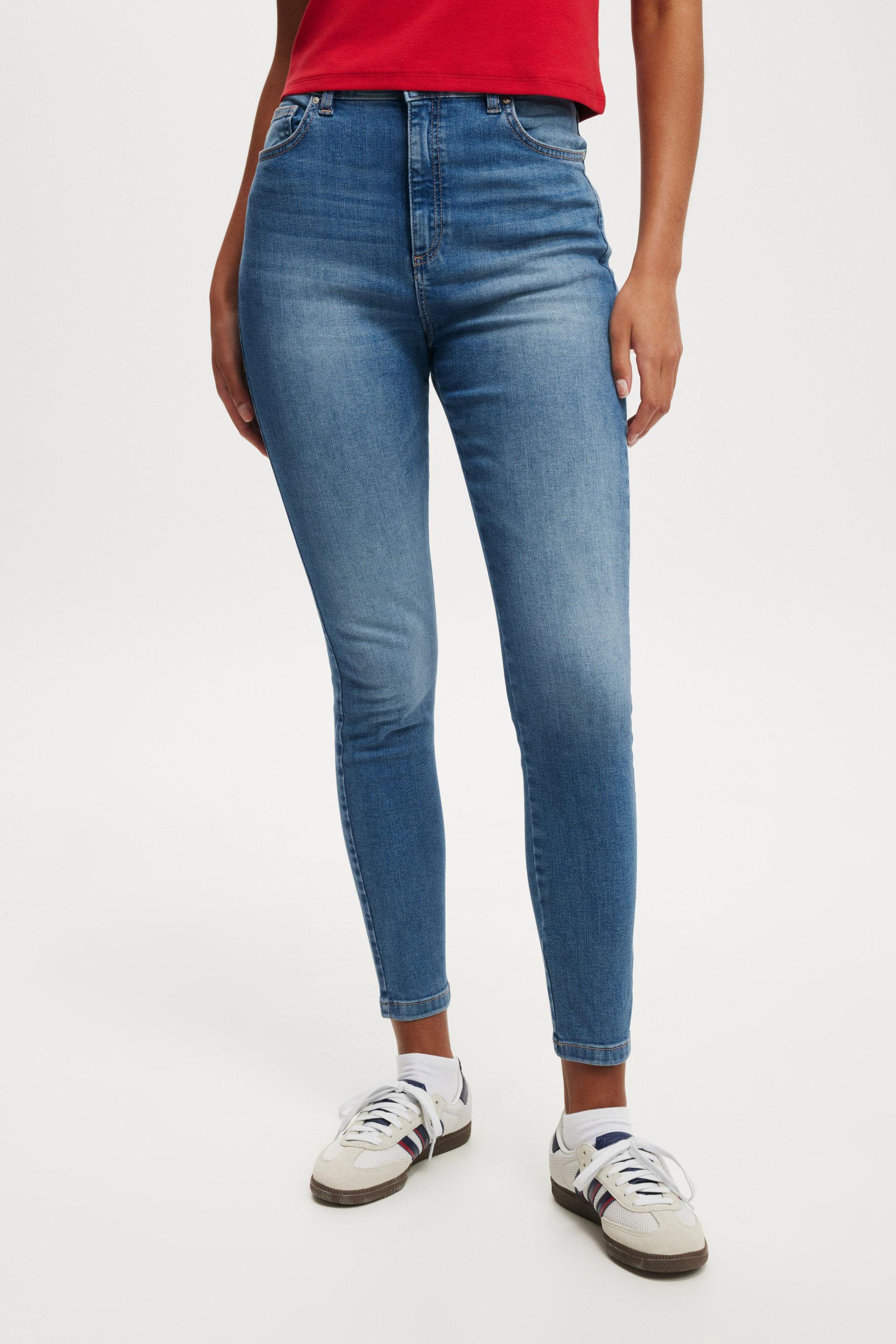 Curvy High Stretch Skinny Jean Product Image