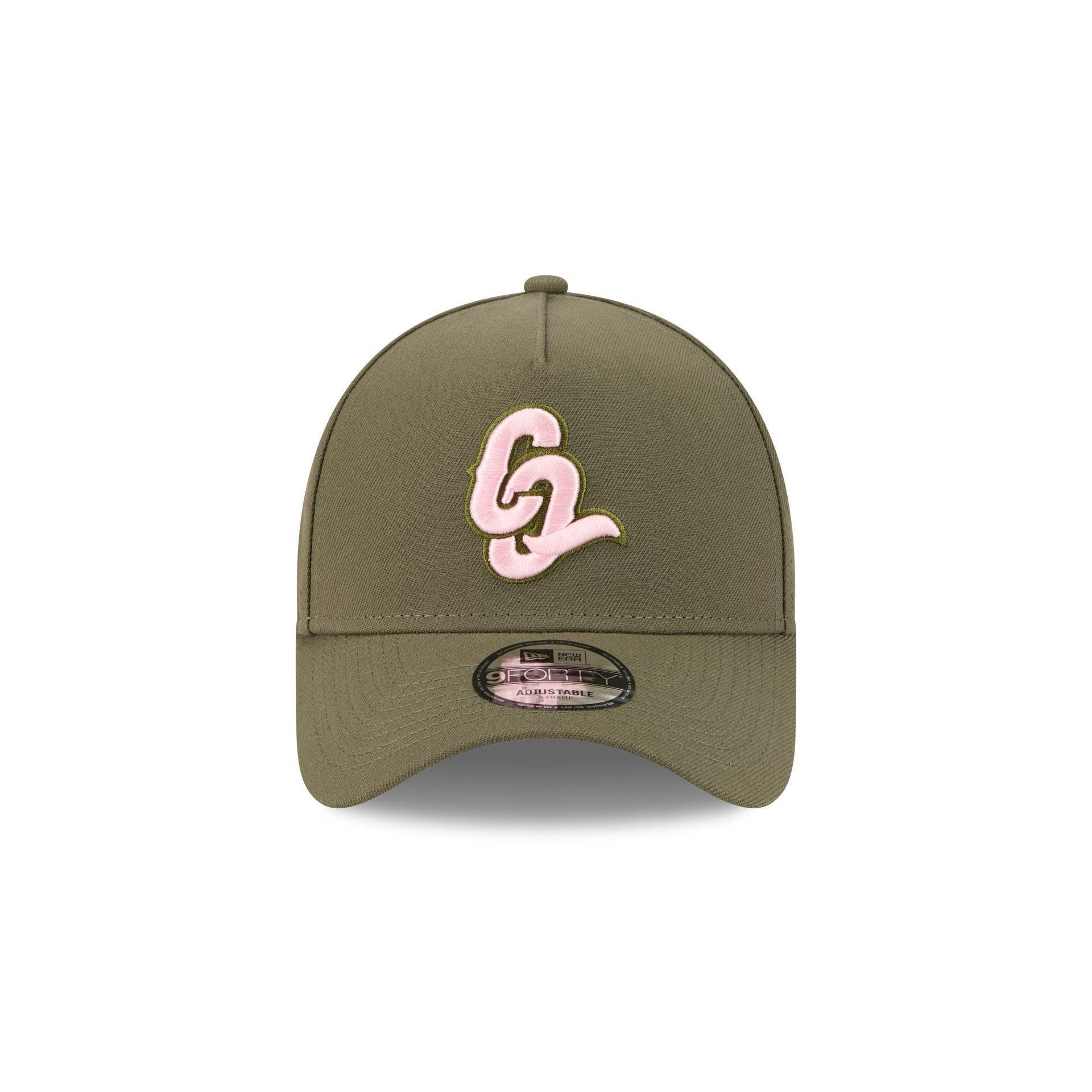 OVO x Chicago Sky 9TWENTY Adjustable Hat Male Product Image