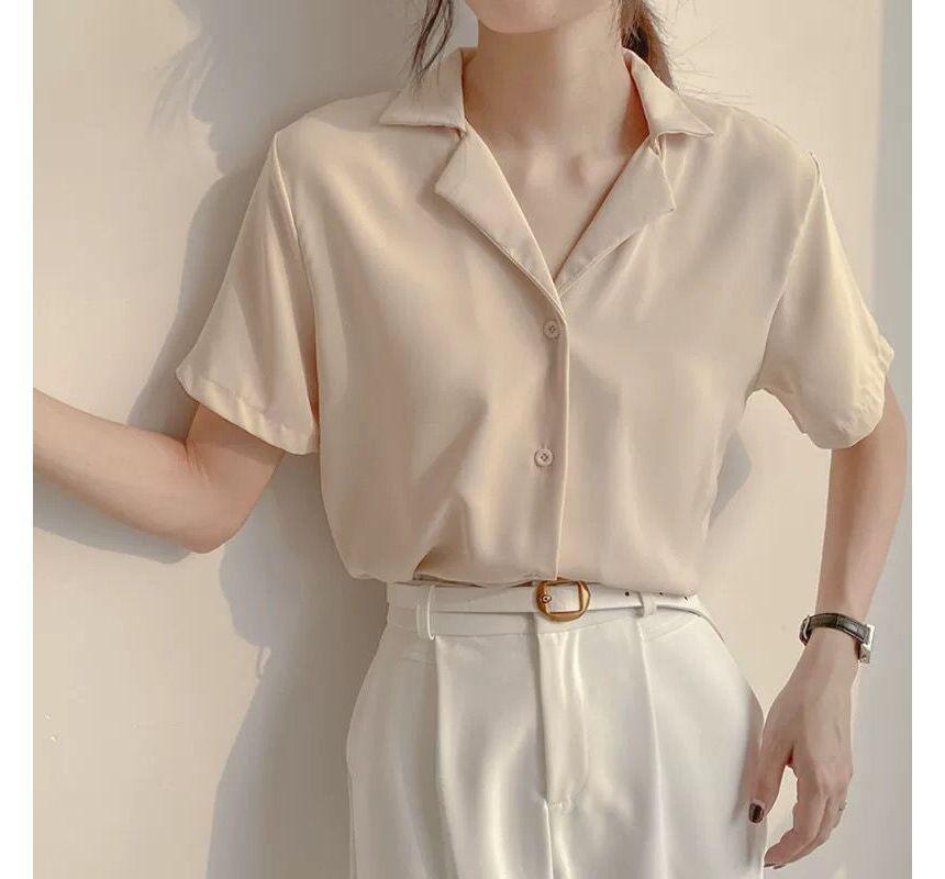 Short-Sleeve Plain Chiffon Blouse Product Image