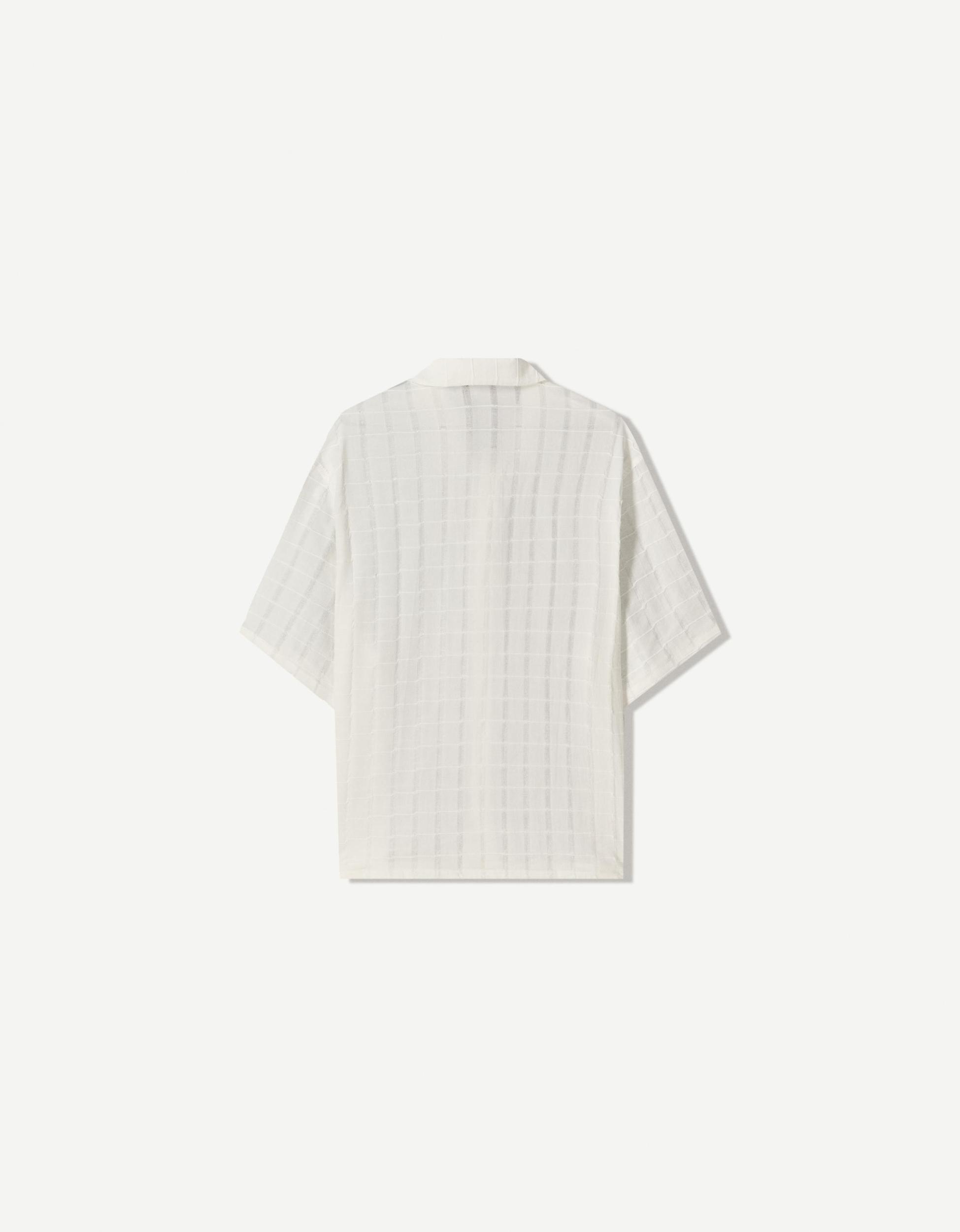 Frayed boxy-fit short sleeve shirt Product Image