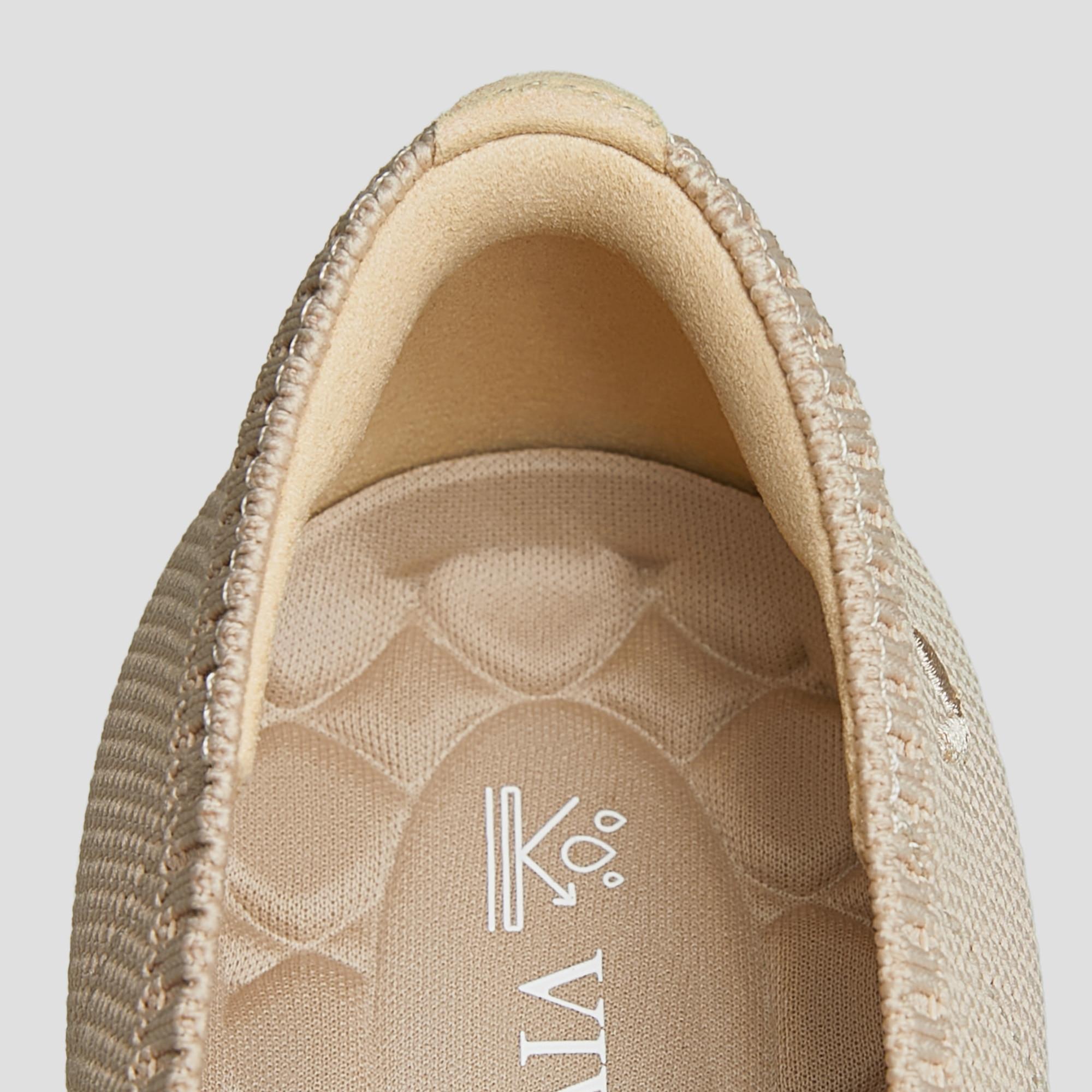 Lightweight Pointed-Ballet Flats (Aria Walker) Product Image