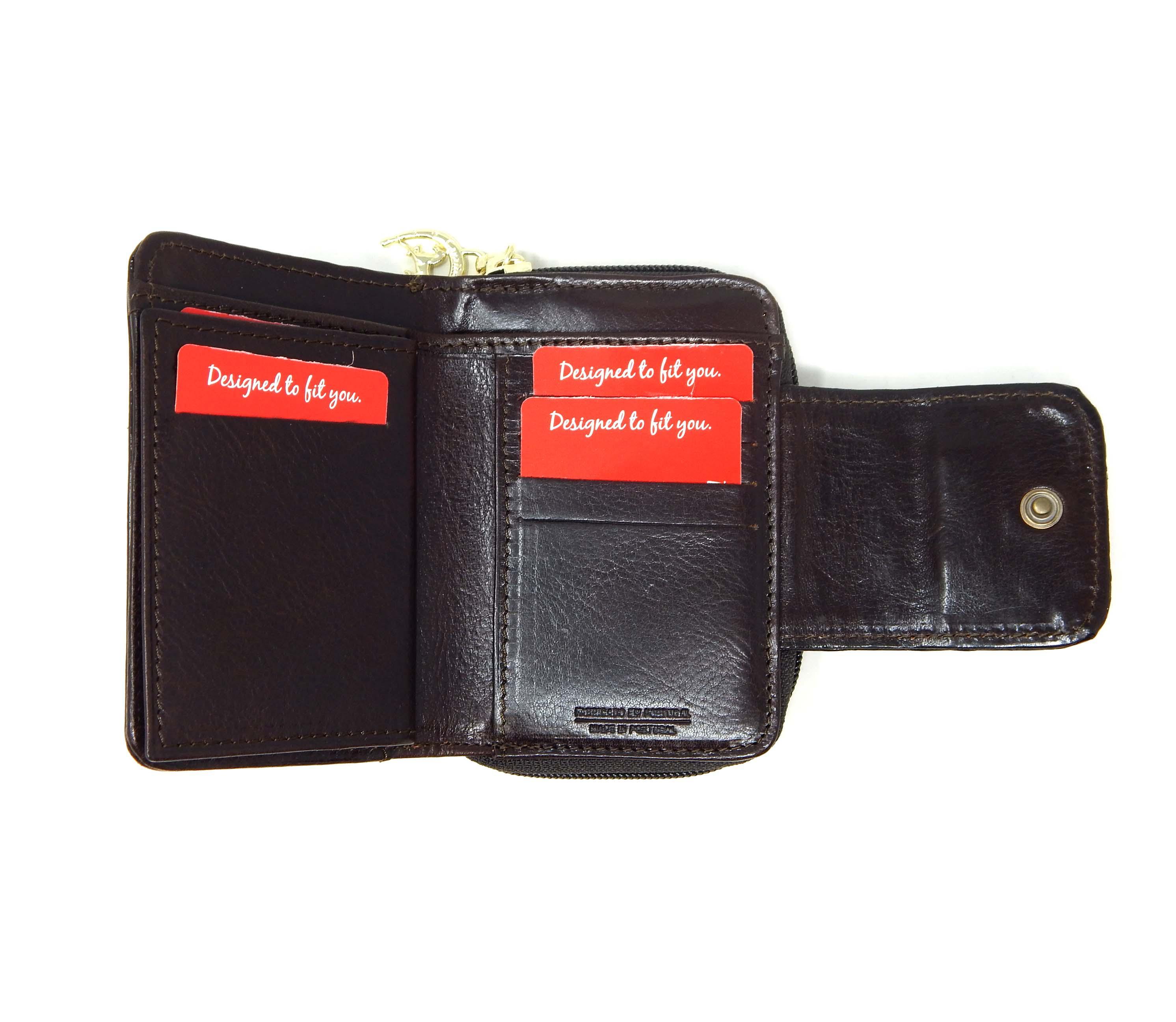 Gallop Patent Leather Wallet Product Image