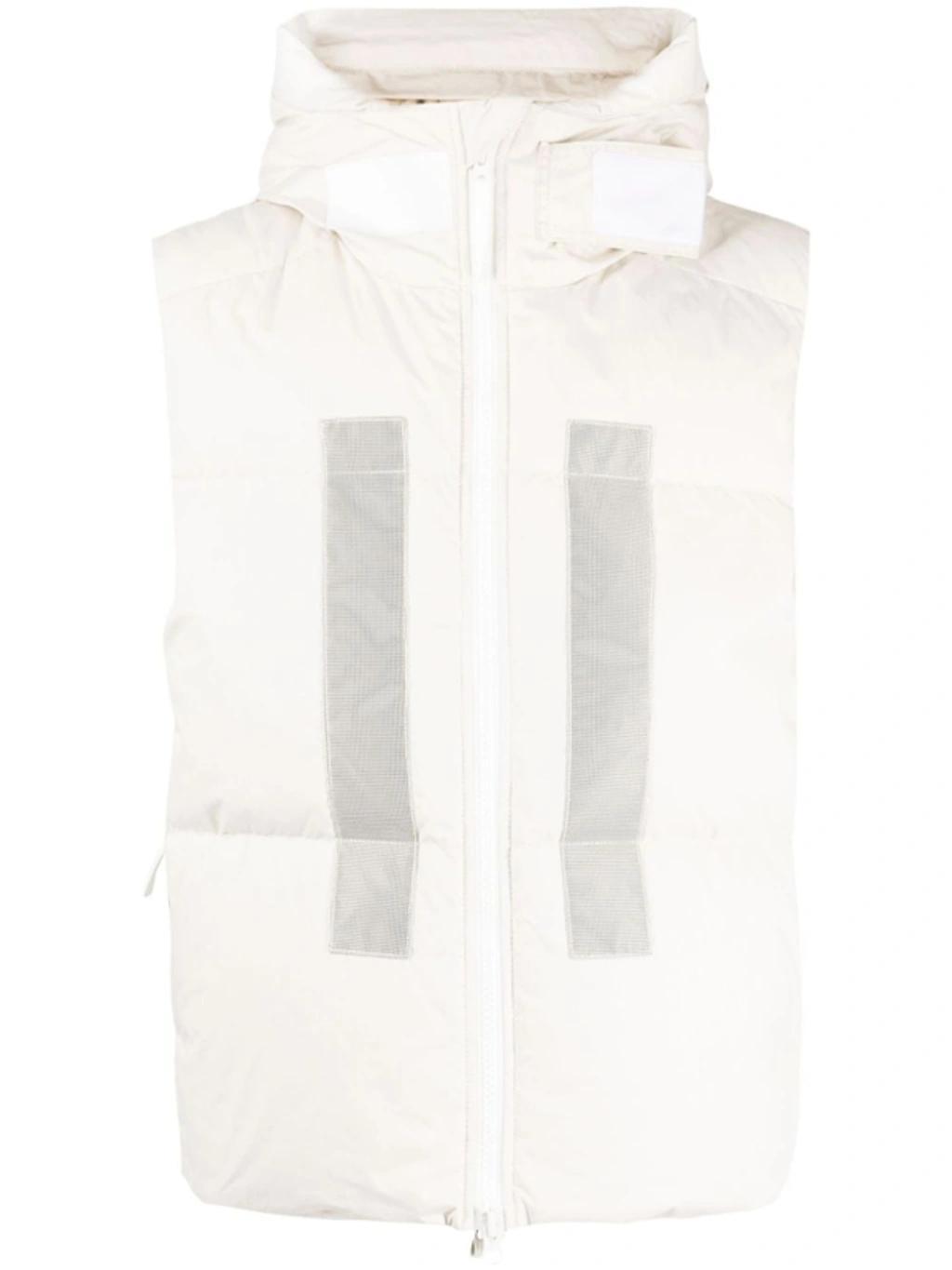 STONE ISLAND Logo-print Hooded Quilted Gilet In White Product Image