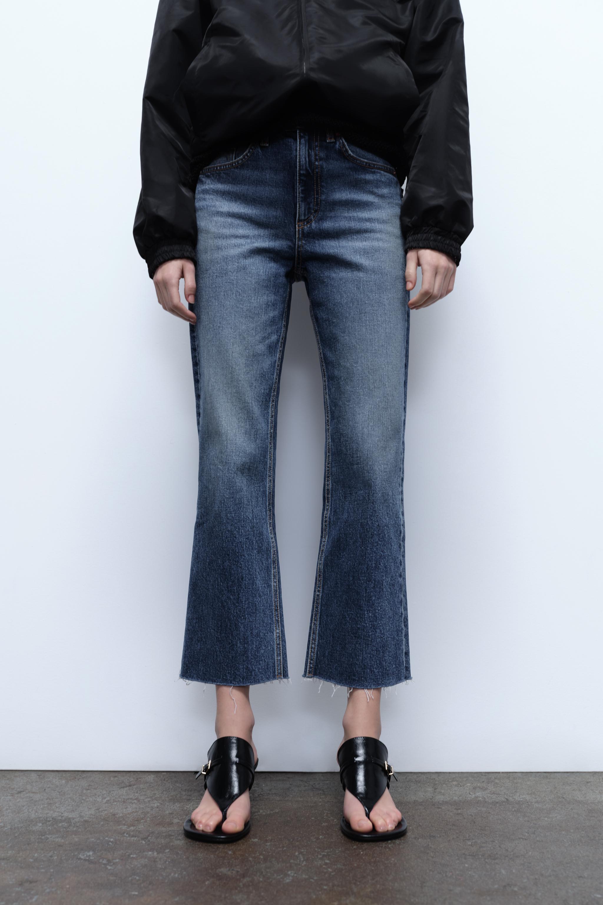 TRF MID-RISE FLARE CROPPED JEANS Product Image