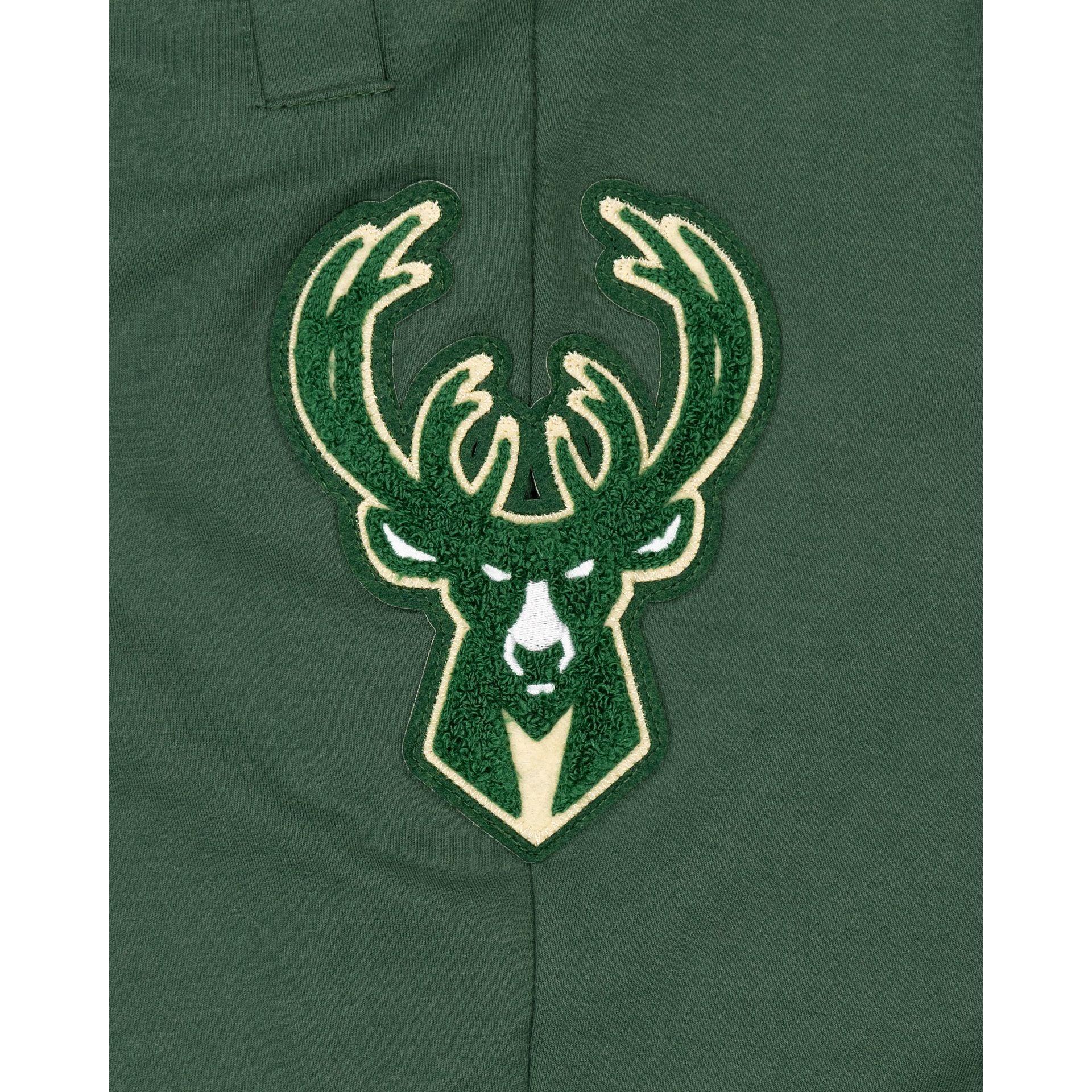 Milwaukee Bucks Logo Select Jogger Male Product Image