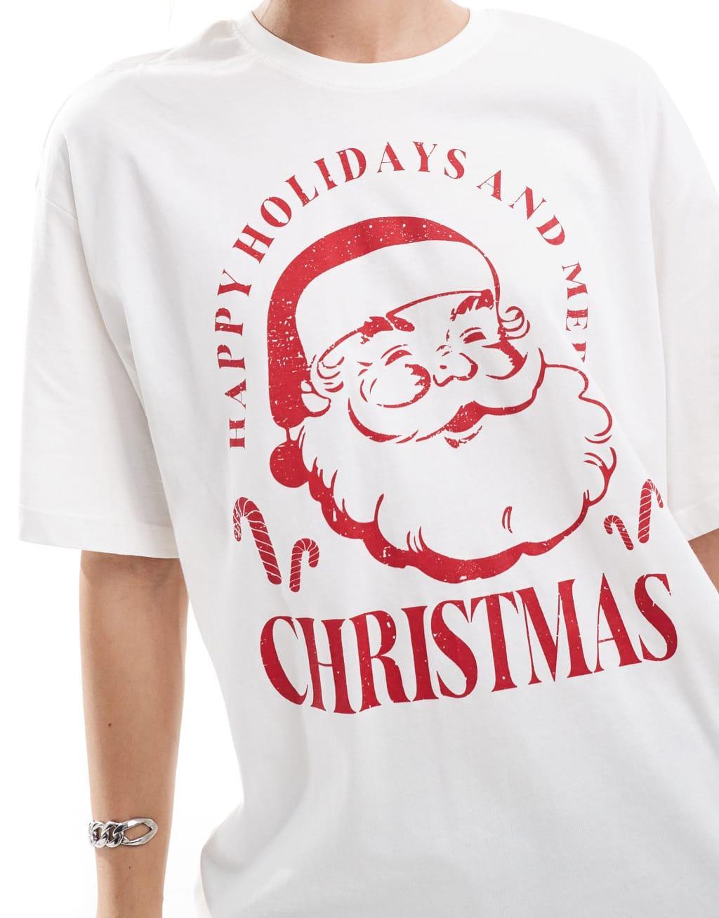 ONLY oversized t-shirt with vintage Christmas print in white Product Image