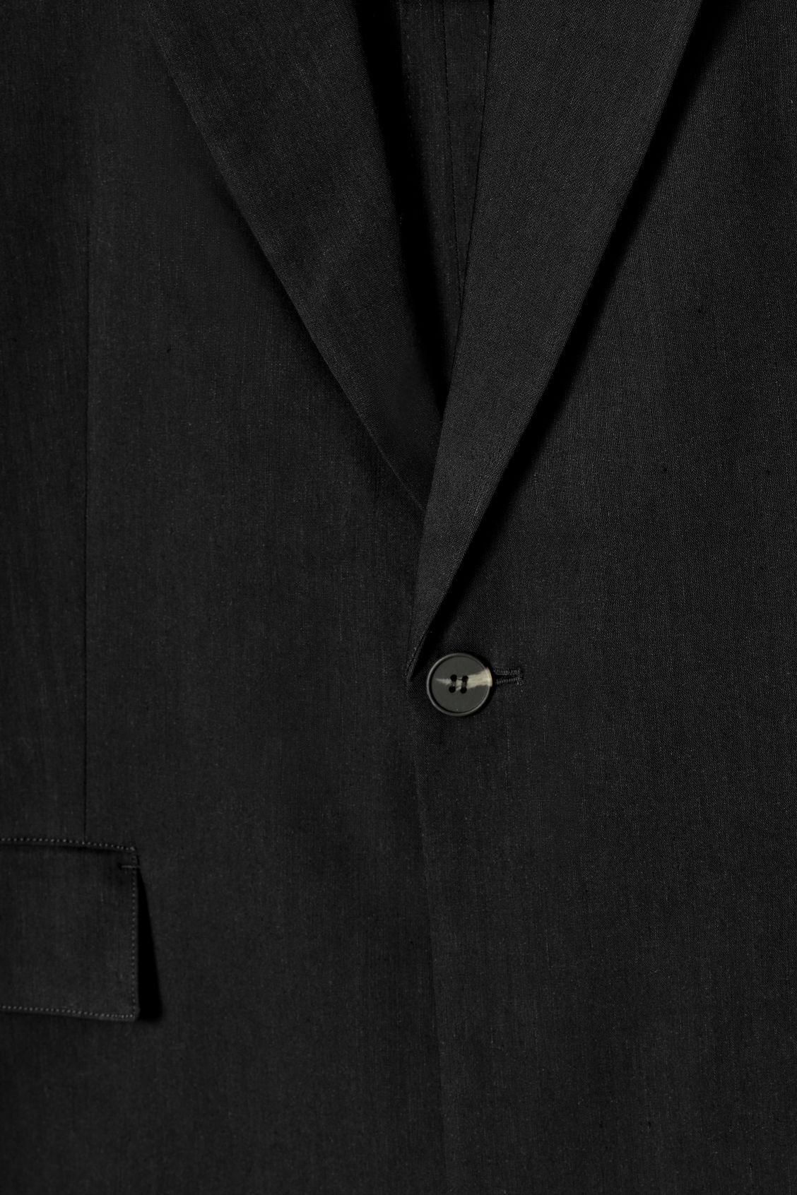 SLEEVELESS LINEN-BLEND BLAZER Product Image