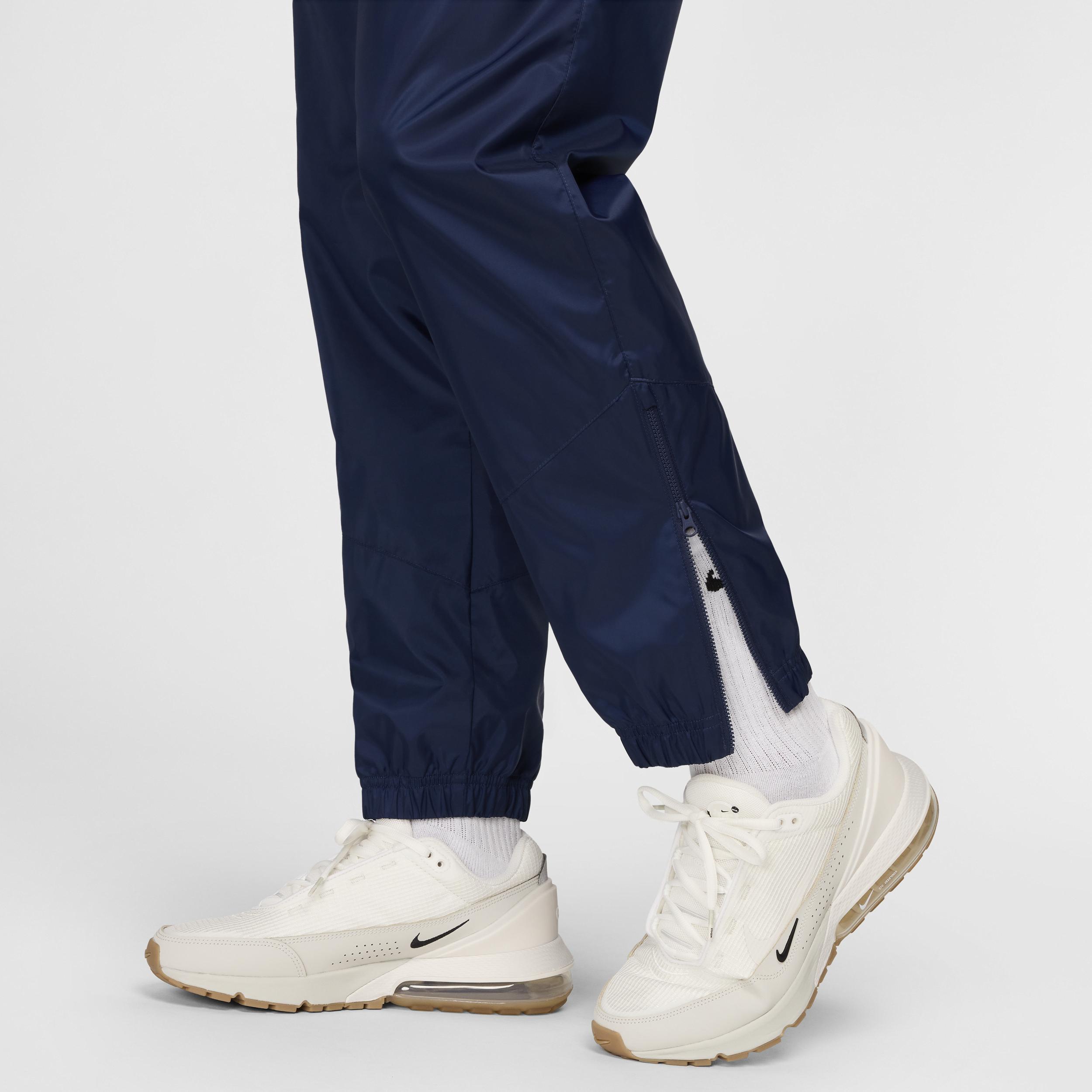 Paris Saint-Germain Windrunner Nike Men's Soccer Woven Pants Product Image