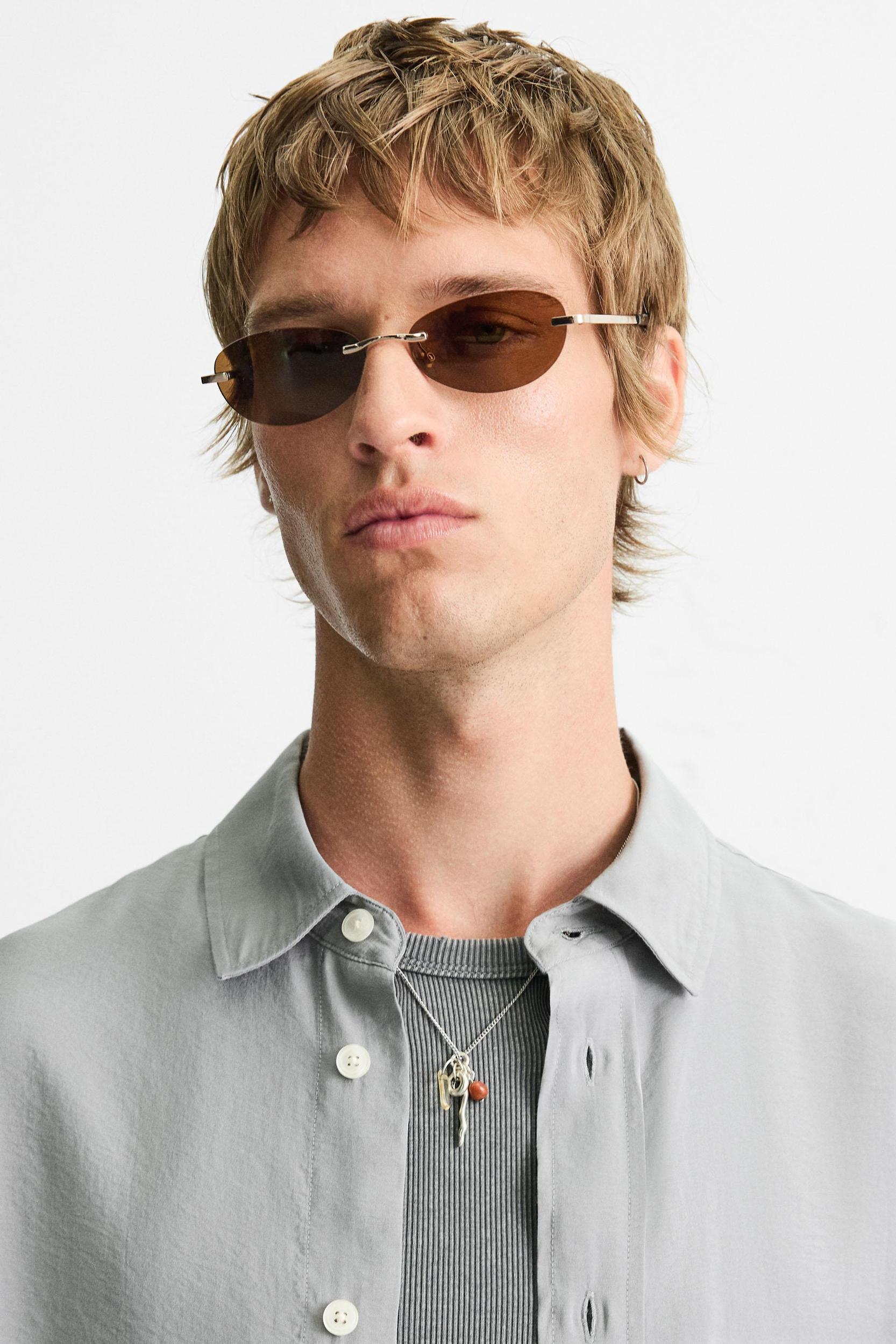 RELAXED FIT FLOWY SHIRT Product Image