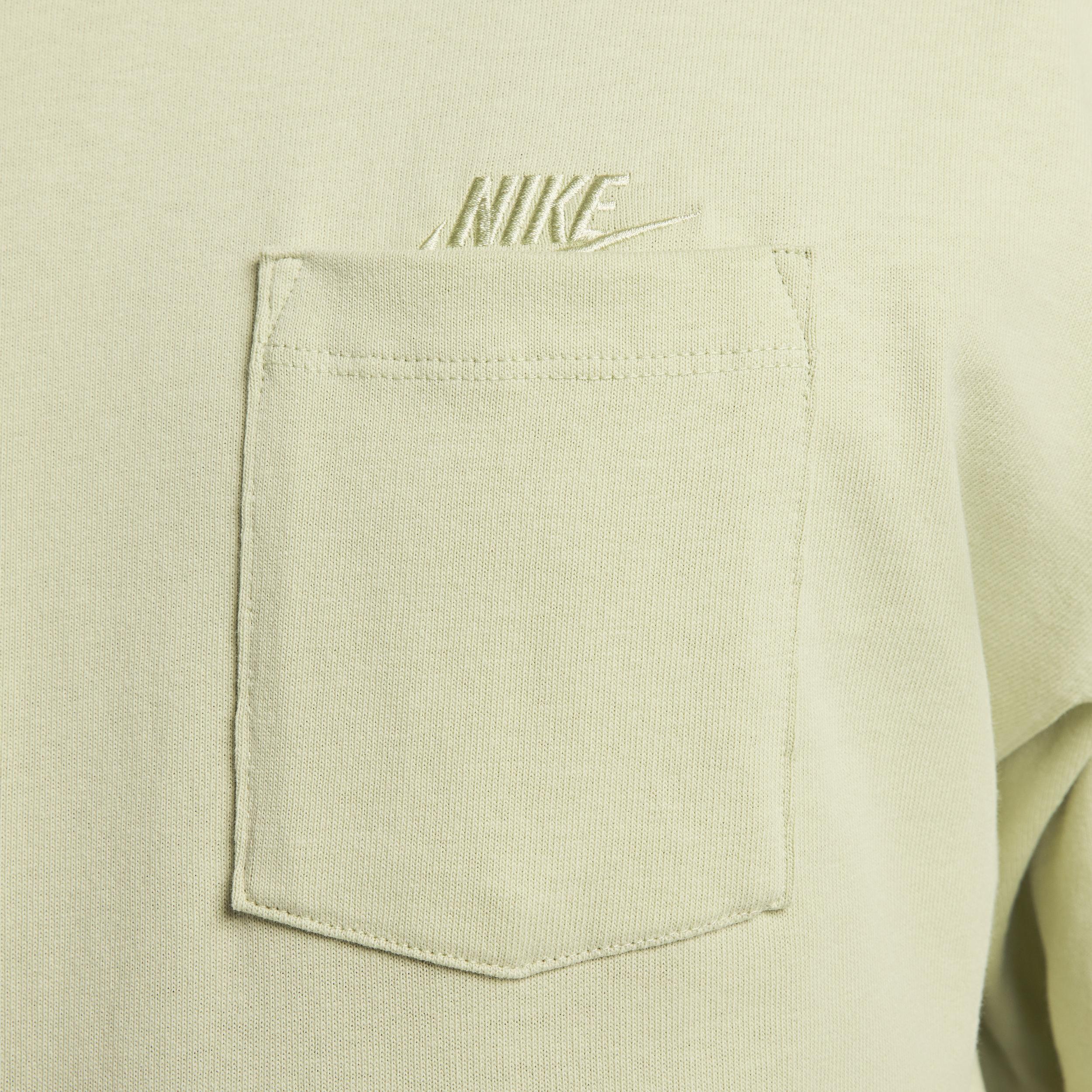 Nike Sportswear Premium Essentials Men's Long-Sleeve Pocket T-Shirt Product Image