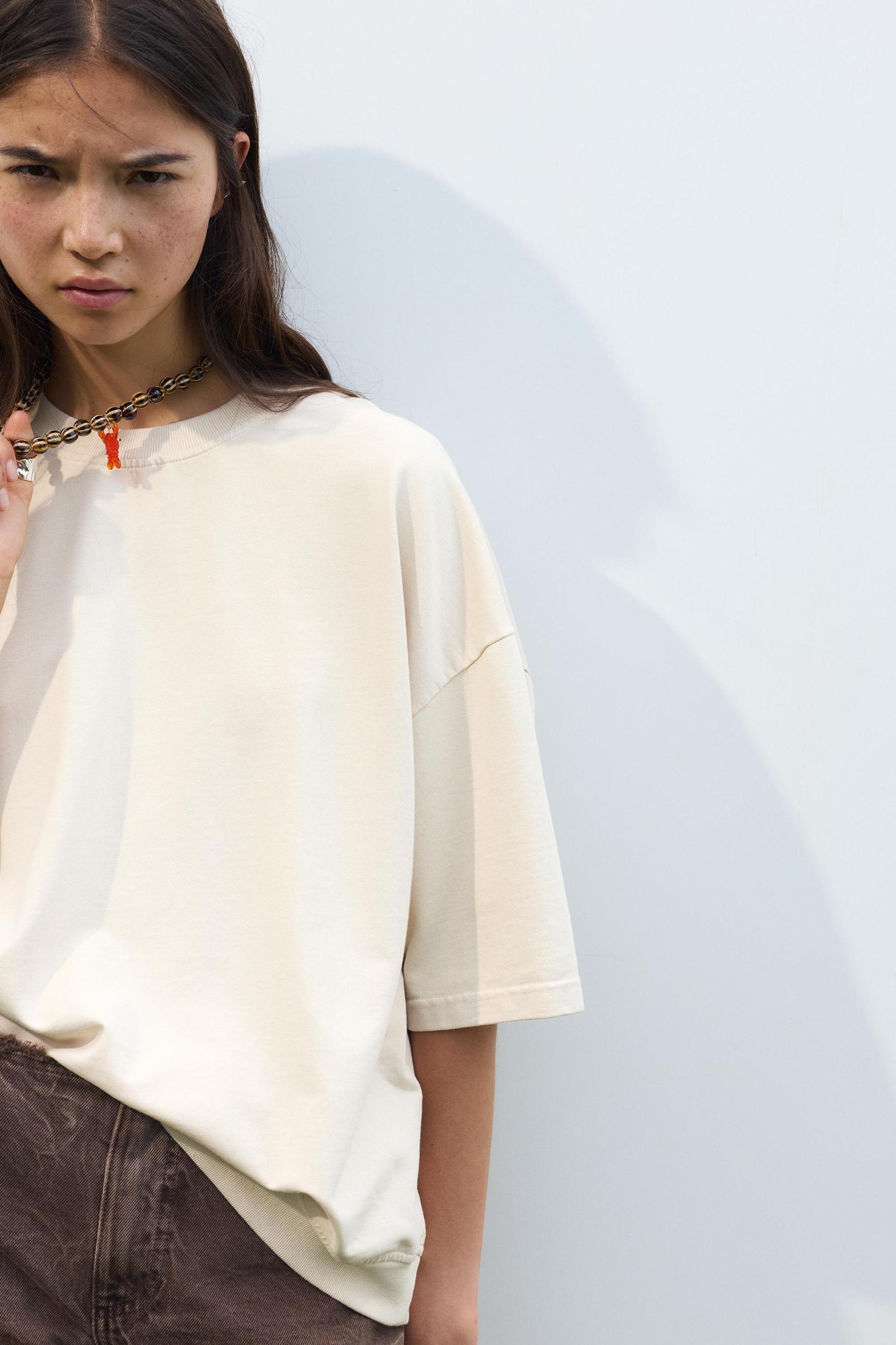 Oversize short sleeve sweatshirt Product Image