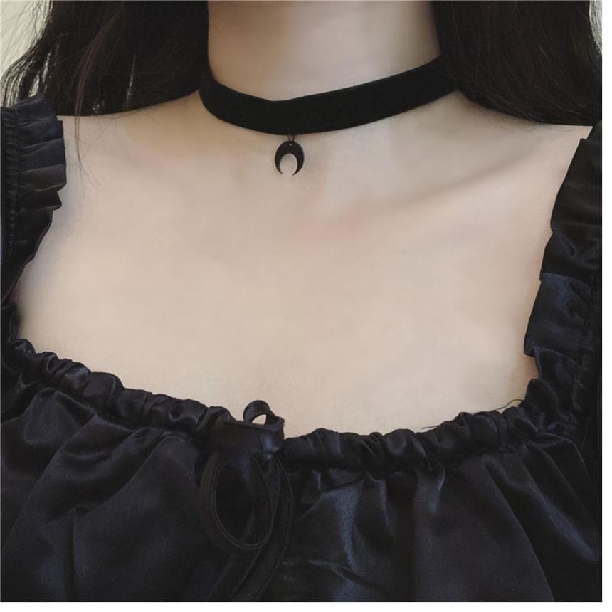 Crescent Choker Product Image