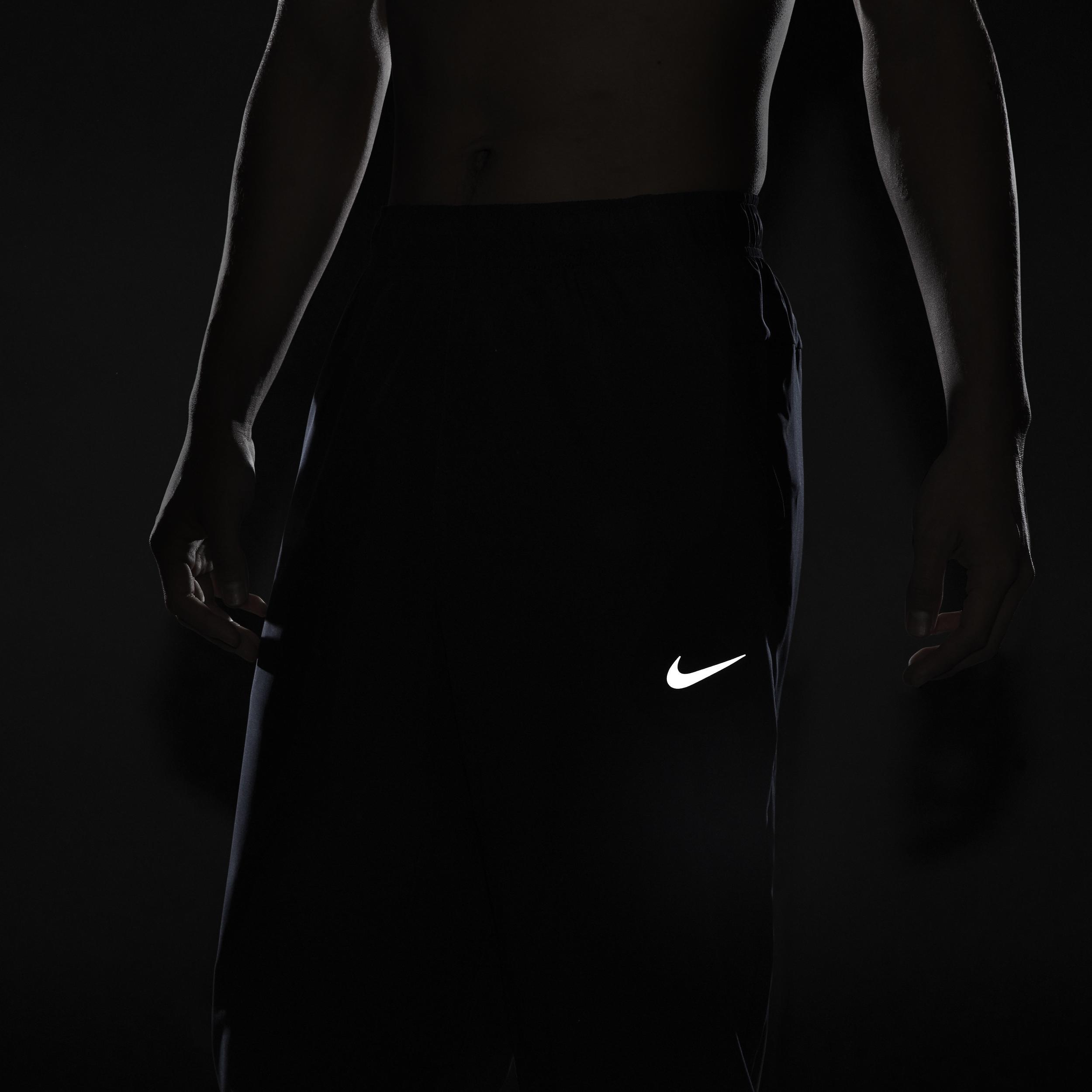 Nike Men's Form Dri-FIT Tapered Versatile Pants Product Image