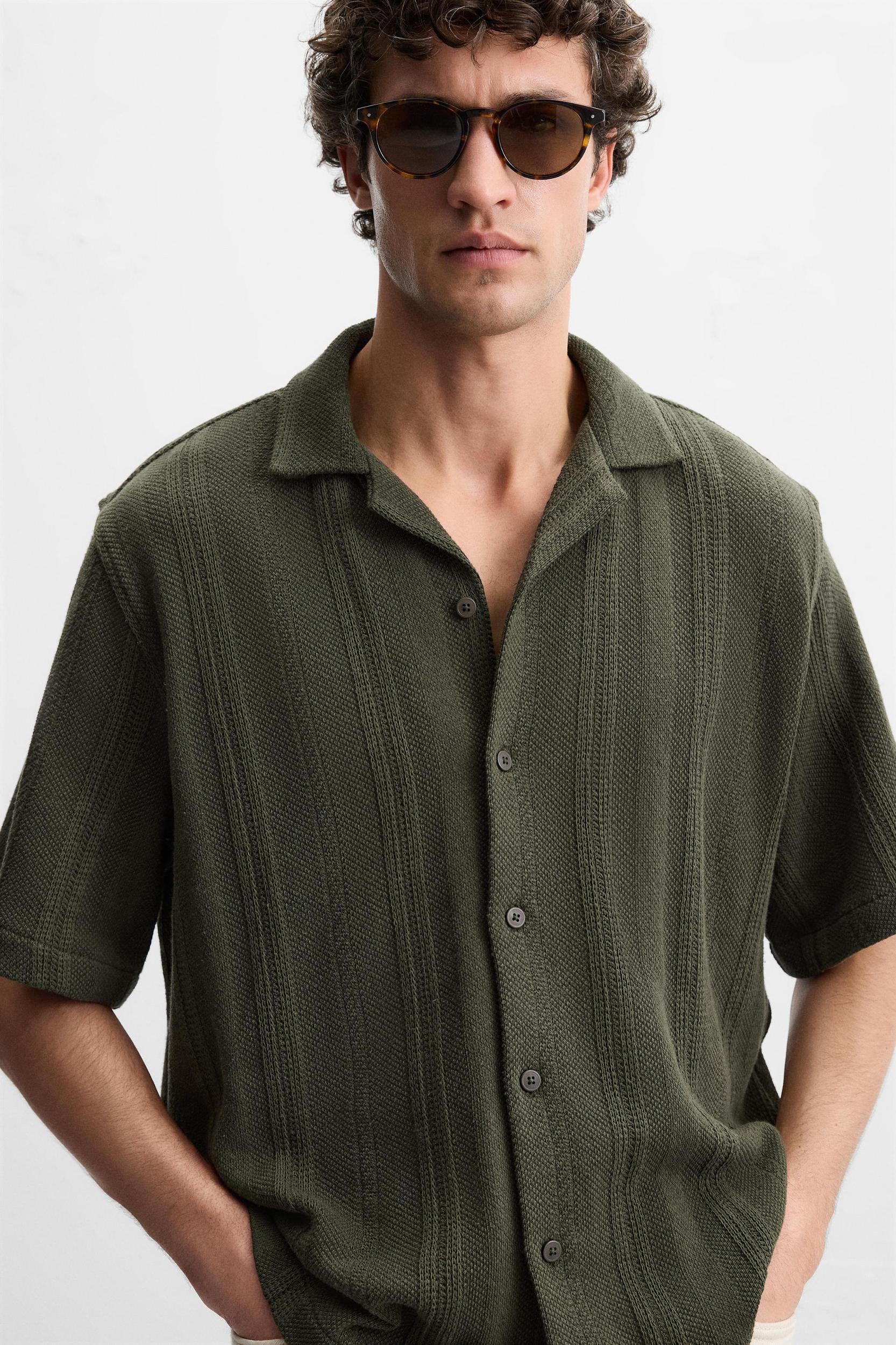 TEXTURED STRIPED SHIRT Product Image