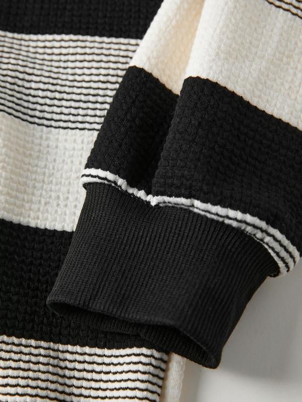 Men's Vintage Striped Half Zip Sweatshirt Product Image