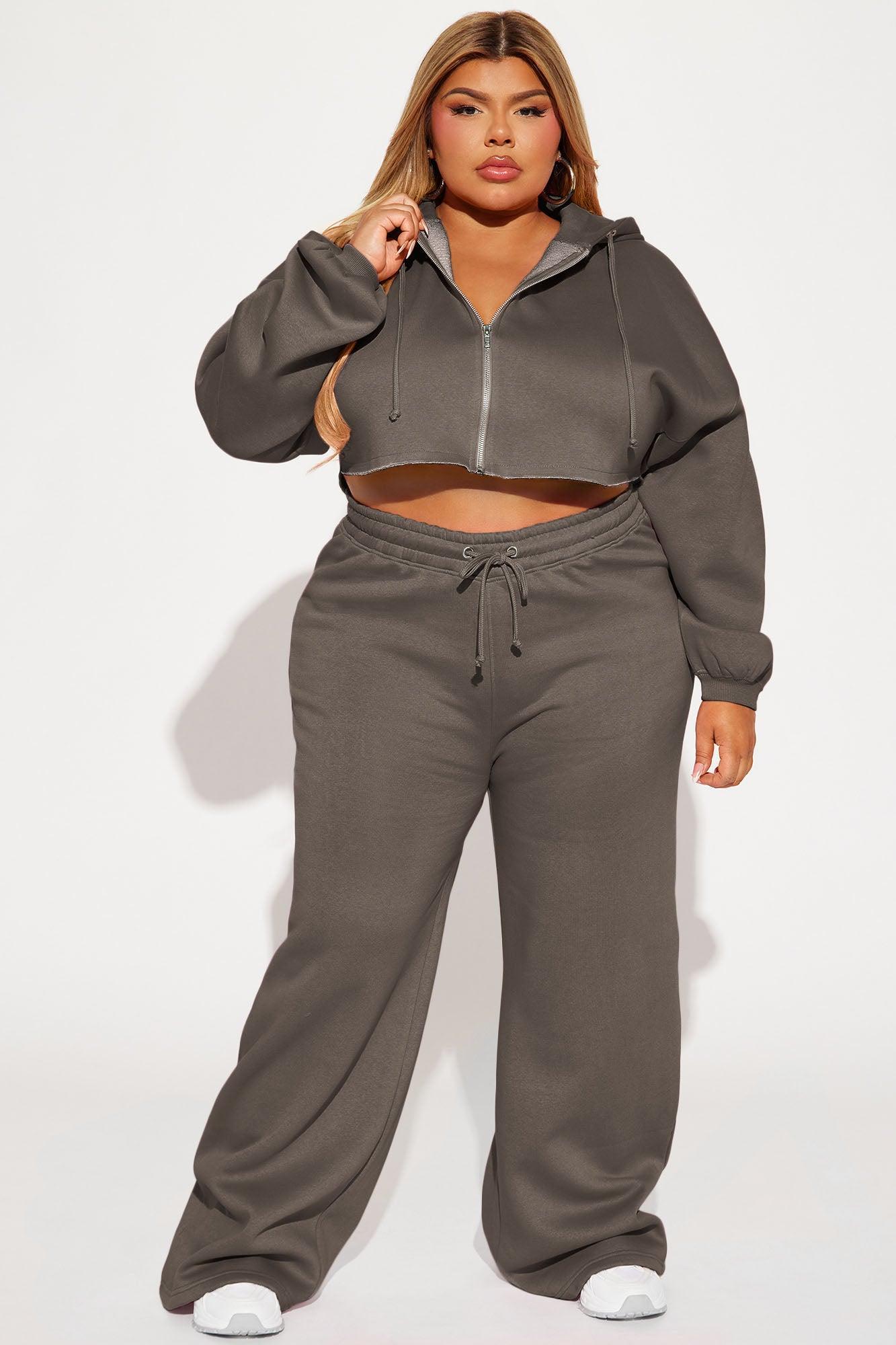On The Go Fleece Pant Set - Chocolate Female Product Image