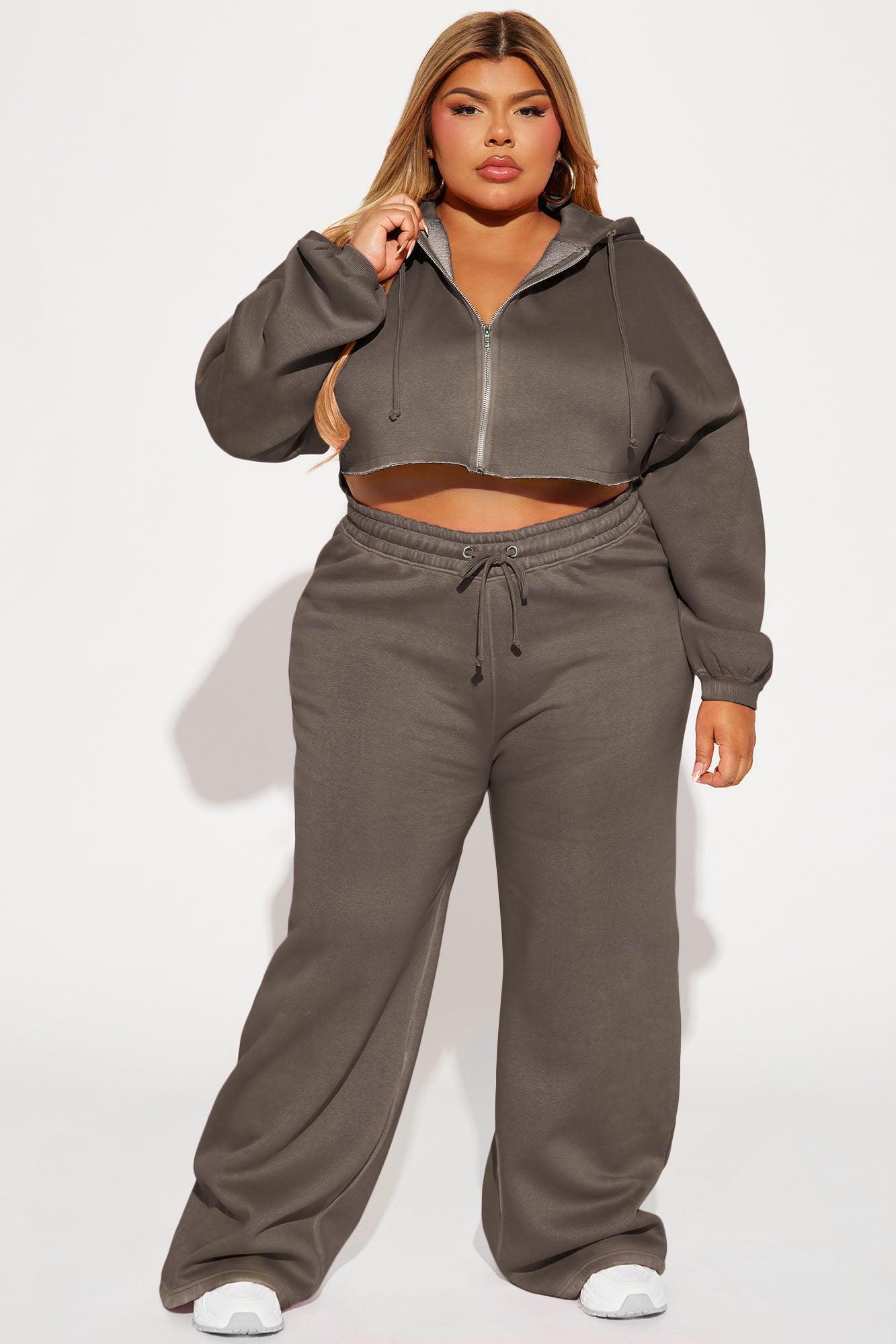 On The Go Fleece Pant Set - Chocolate Female Product Image