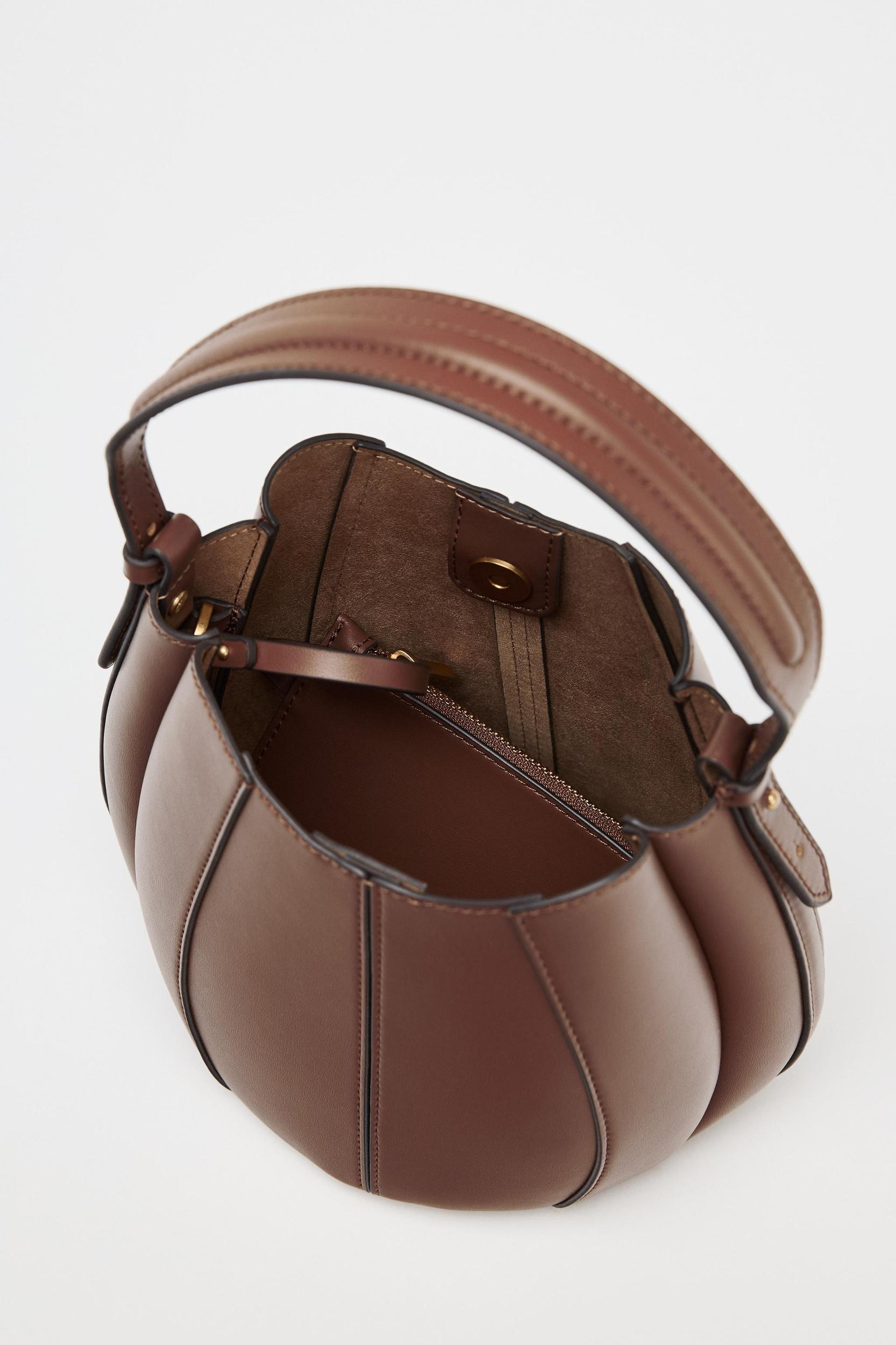 TOPSTITCHED BUCKET BAG Product Image