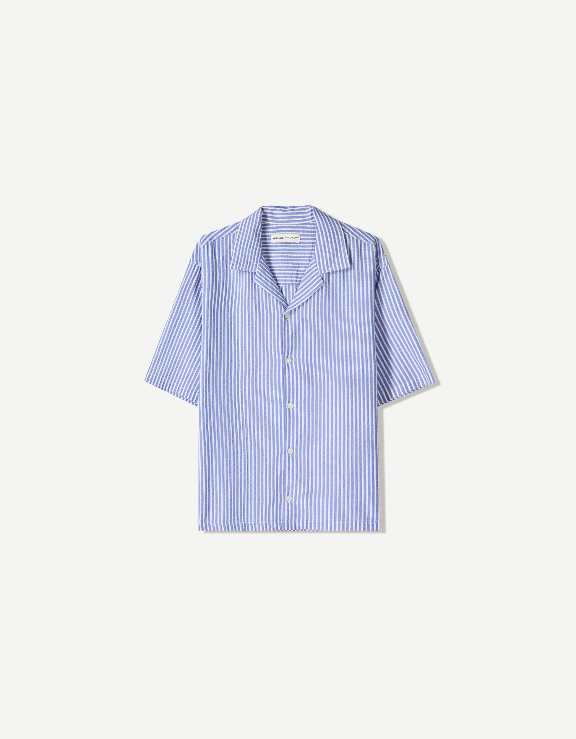 Textured striped boxy-fit short sleeve shirt Product Image