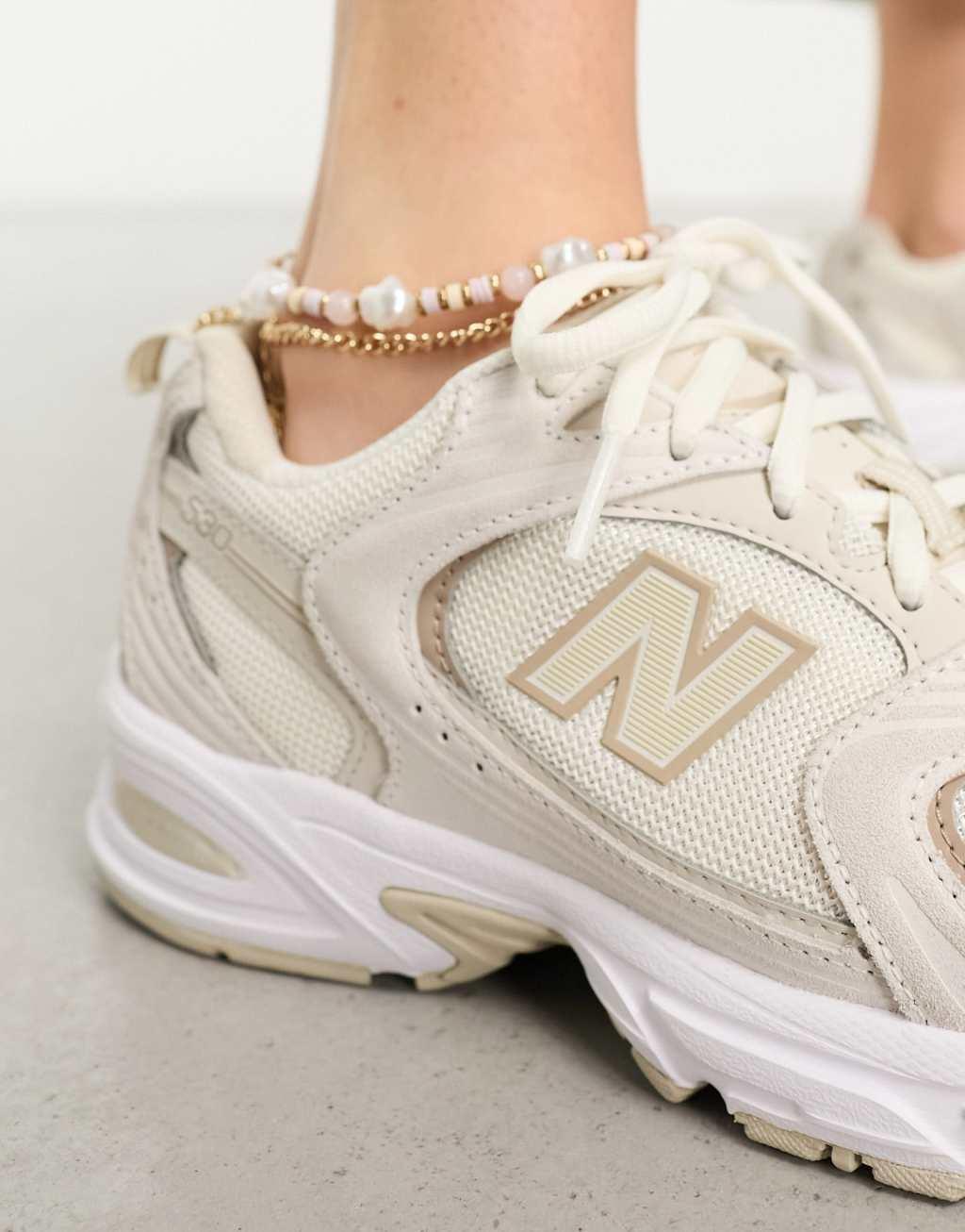 New Balance 530 trainers in off white Product Image