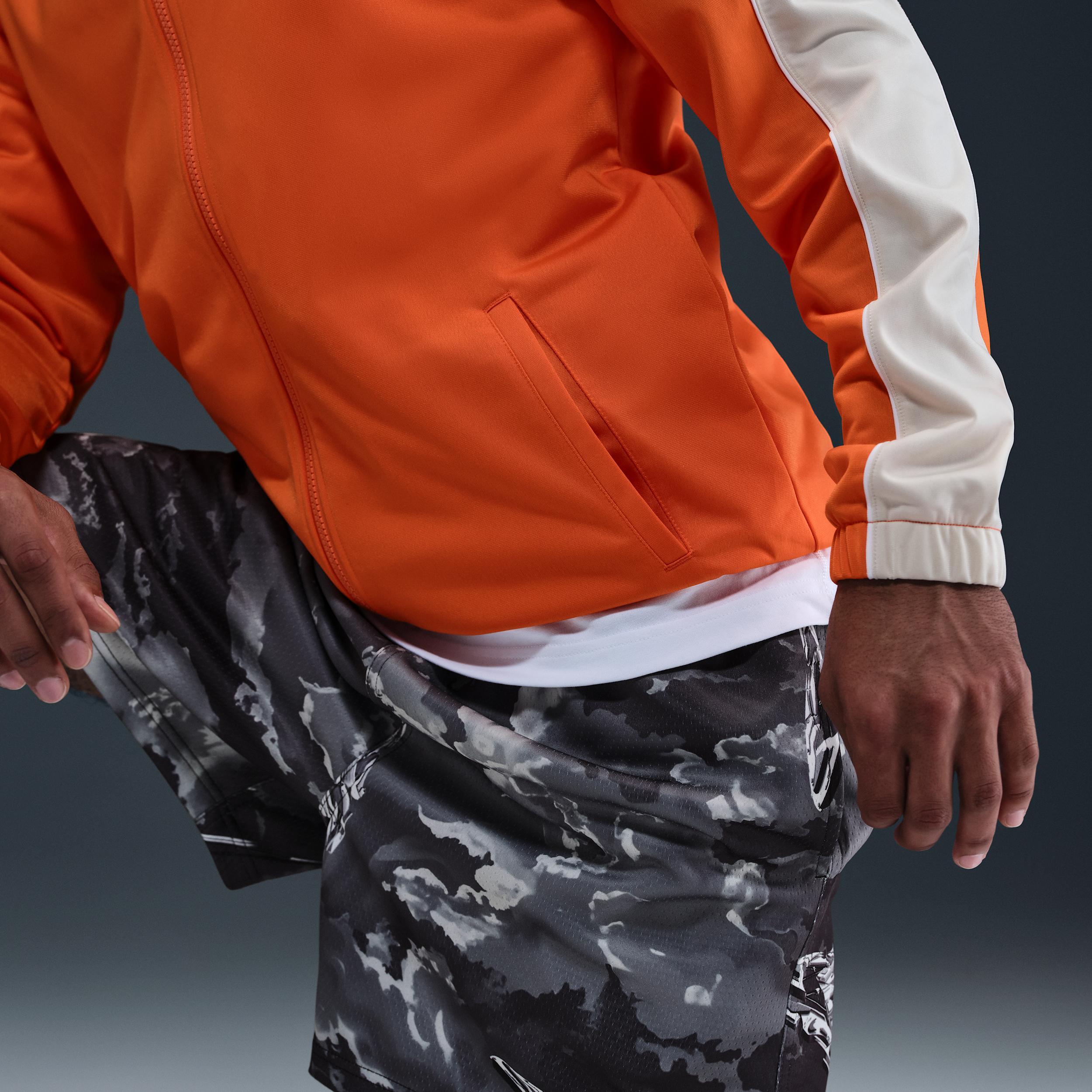 Mens Nike Sportswear Club Mesh Flow Shorts | IF5467-010 Product Image