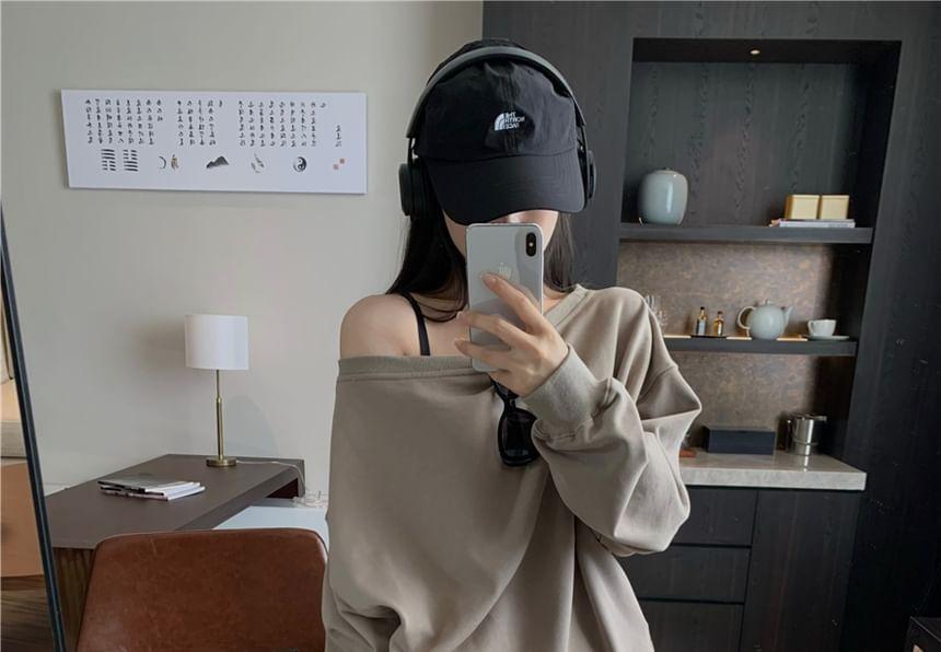 Crew Neck Drop Shoulder Plain Sweatshirt / High Waist Plain Mini Skirt / Flared Sweatpants Product Image