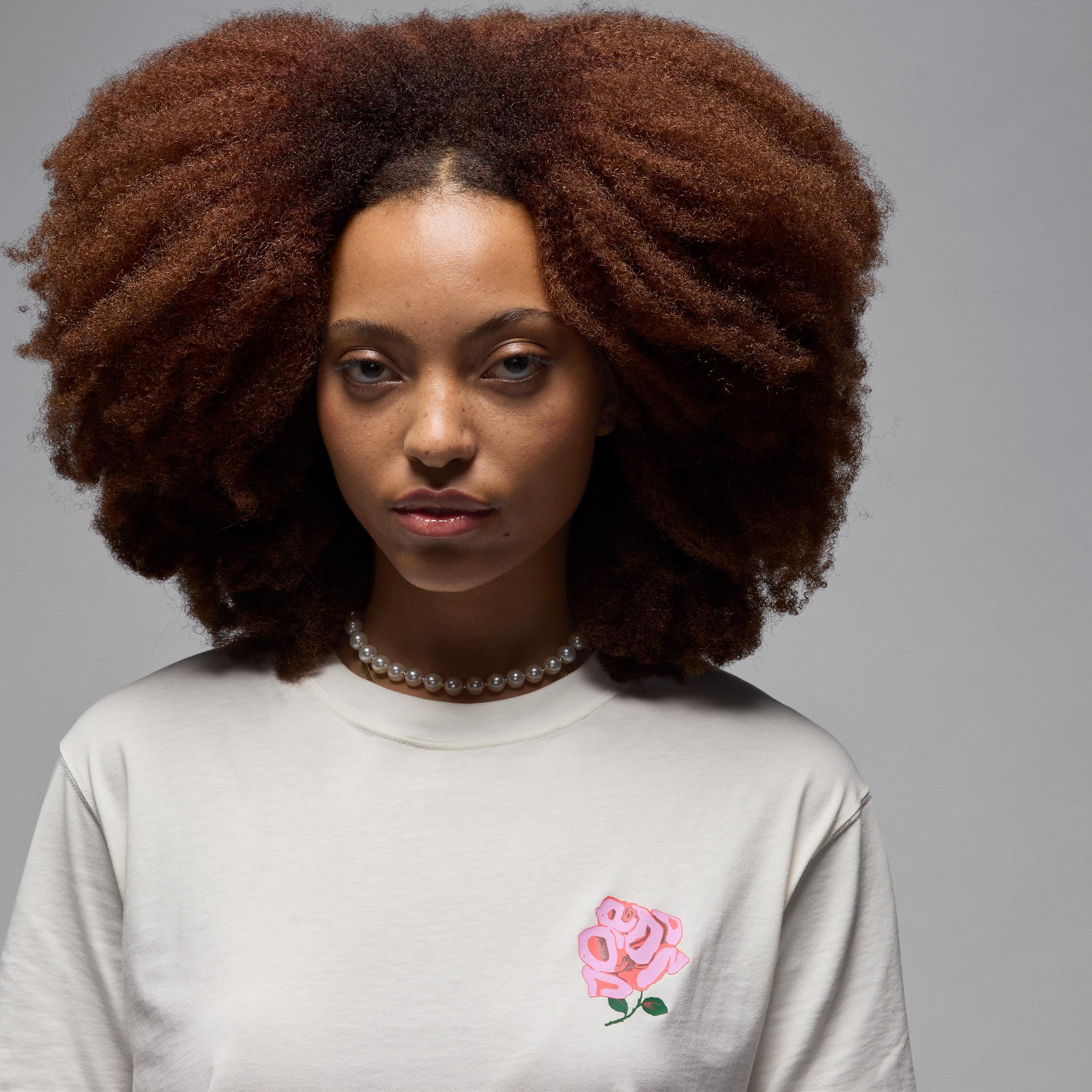 Womens Jordan Graphic T-Shirt | HJ0193-133 Product Image