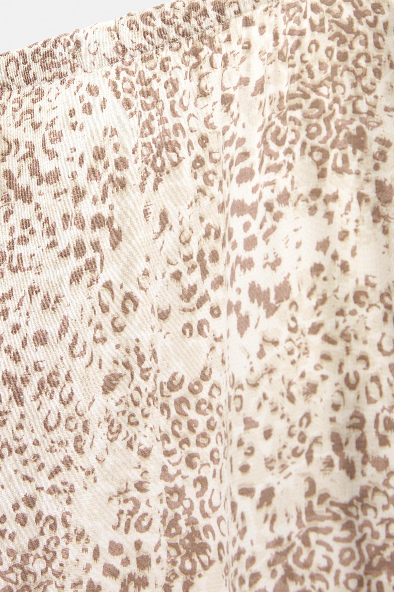 Flowing animal print pants Product Image